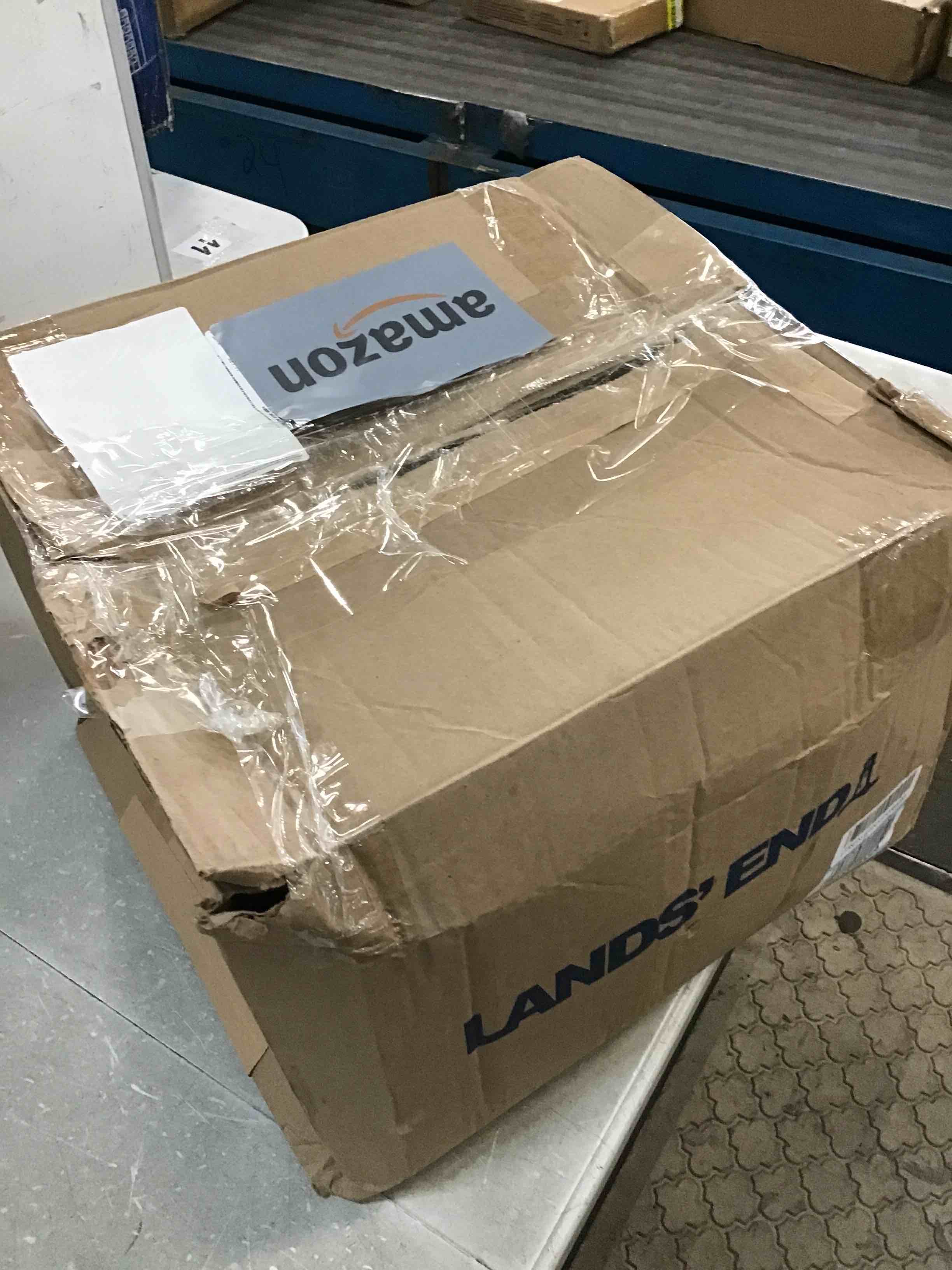 https://s3.amazonaws.com/lotting-images-prod/bidfta/BLU6693797_1722522703177.jpeg