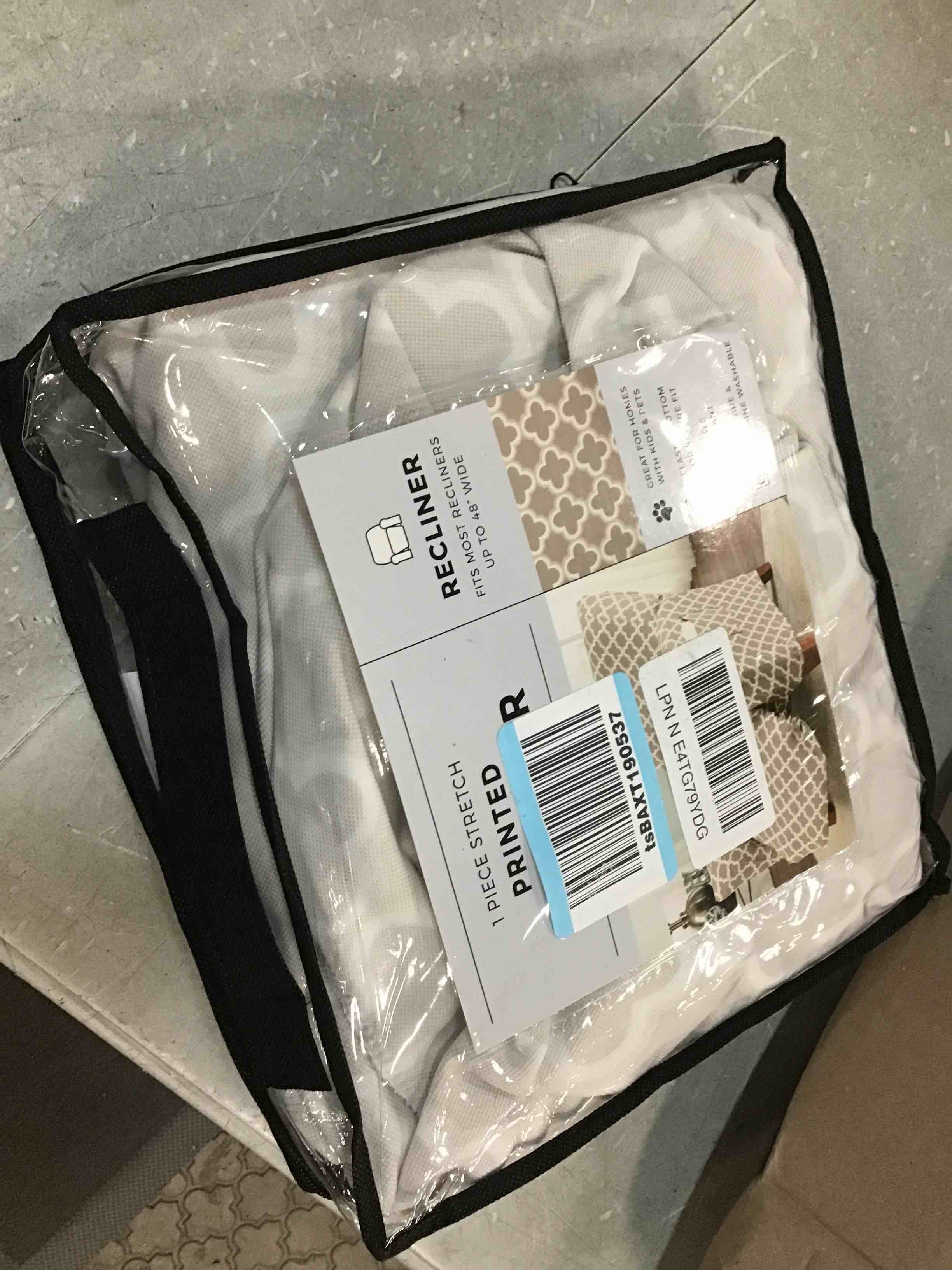 https://s3.amazonaws.com/lotting-images-prod/bidfta/BLU6693886_1722532834748.jpeg