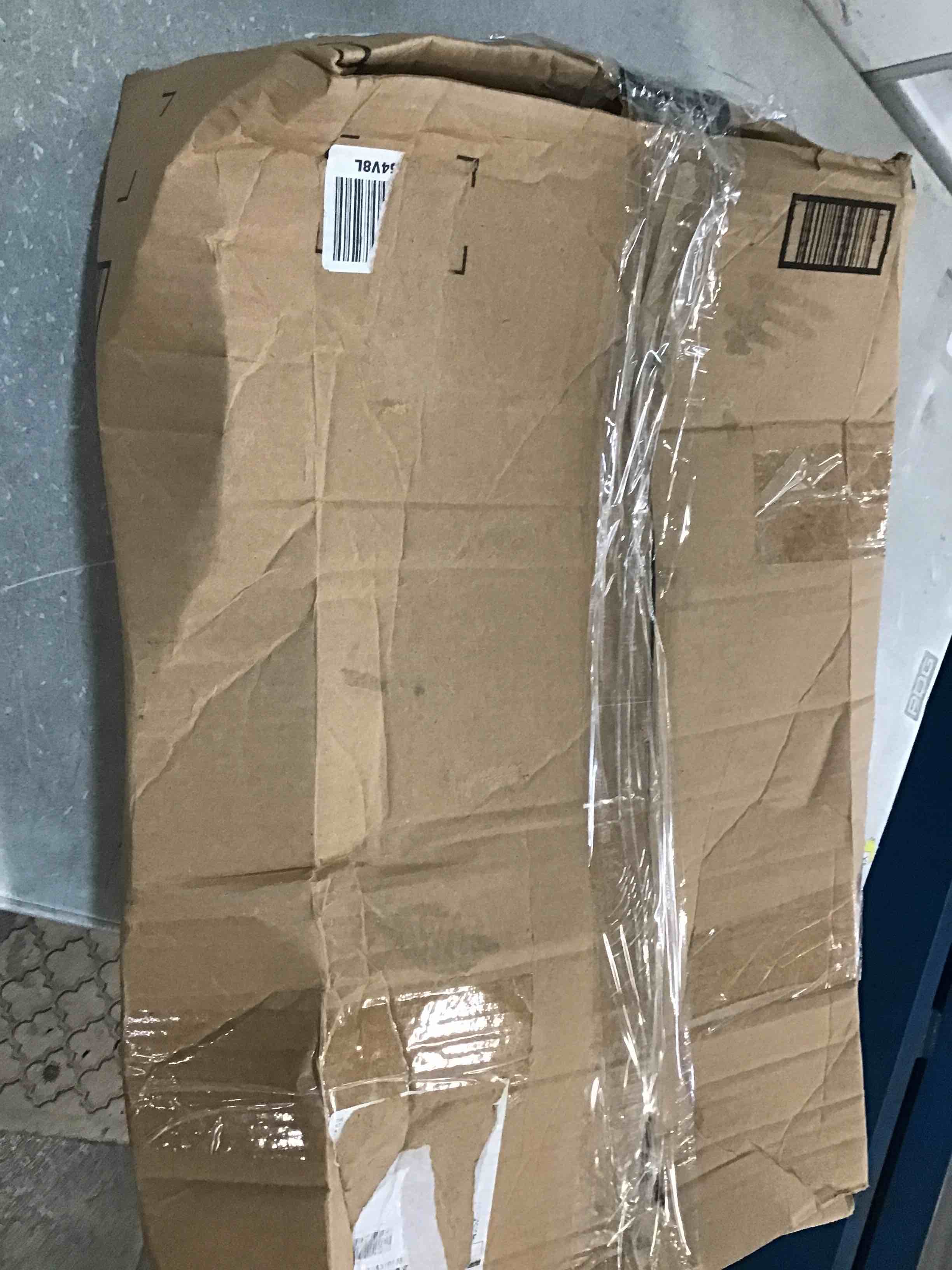 https://s3.amazonaws.com/lotting-images-prod/bidfta/BLU6693892_1722533277645.jpeg