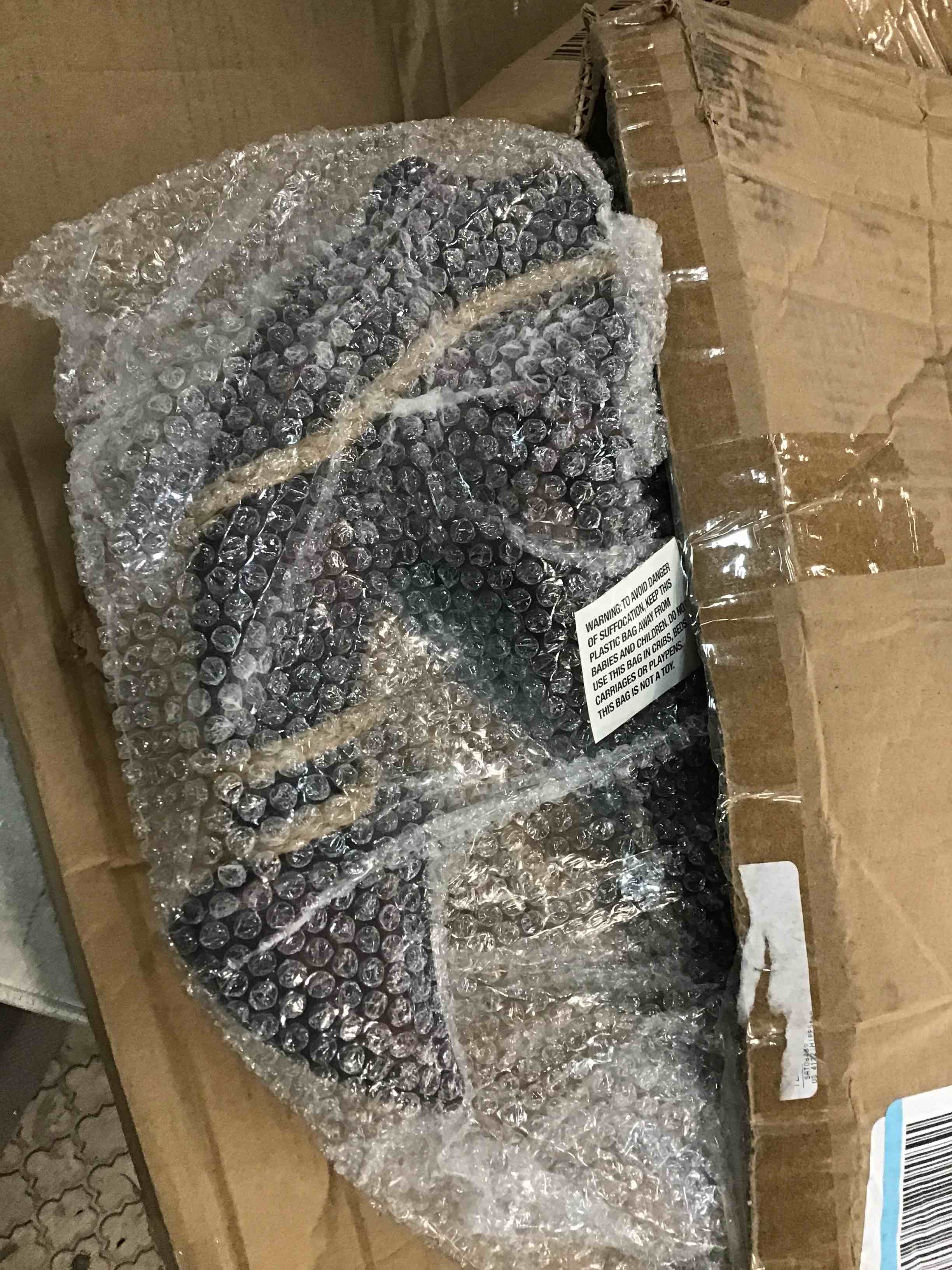 https://s3.amazonaws.com/lotting-images-prod/bidfta/BLU6693893_1722533351014.jpeg