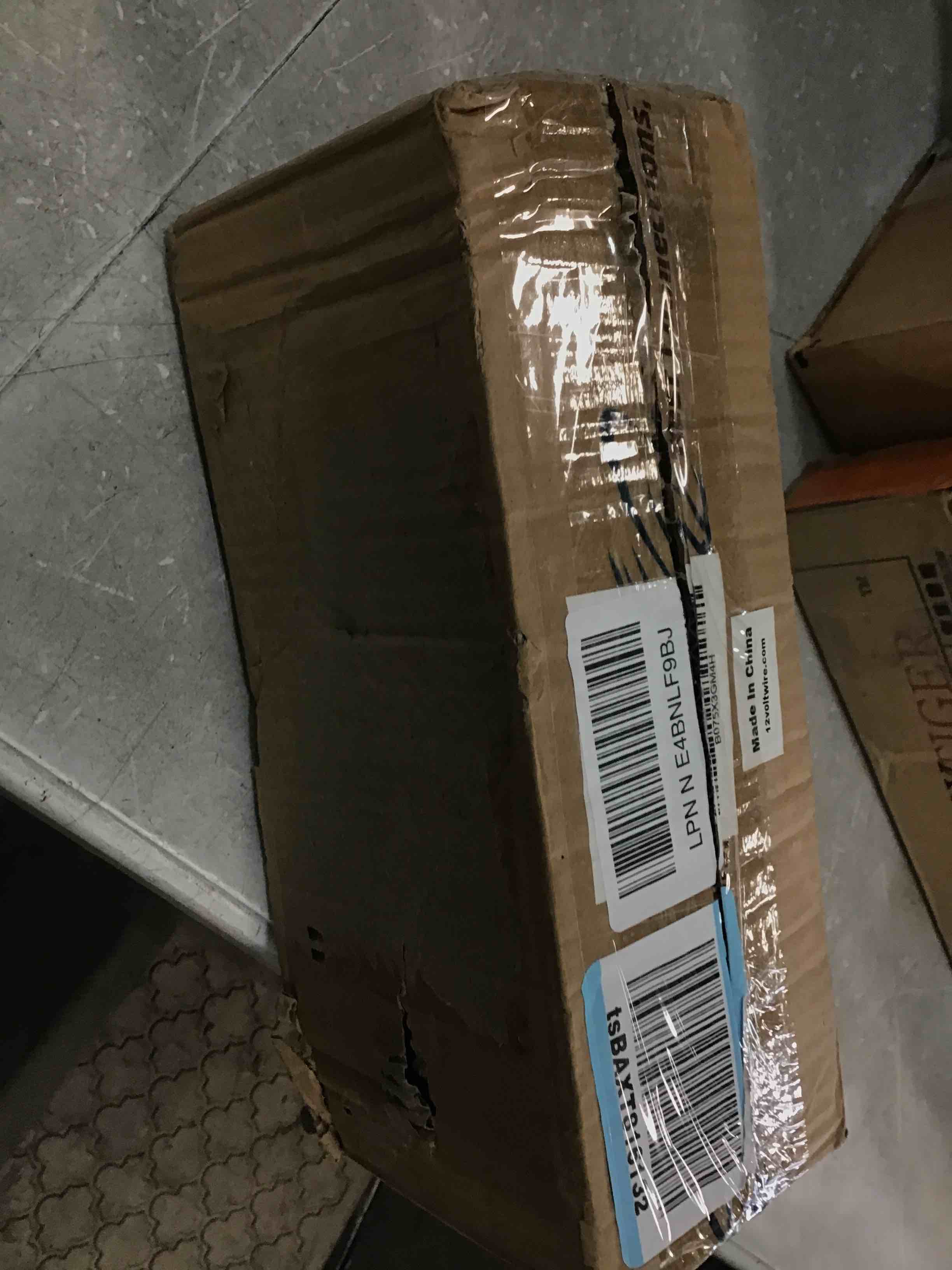 https://s3.amazonaws.com/lotting-images-prod/bidfta/BLU6693902_1722534707703.jpeg