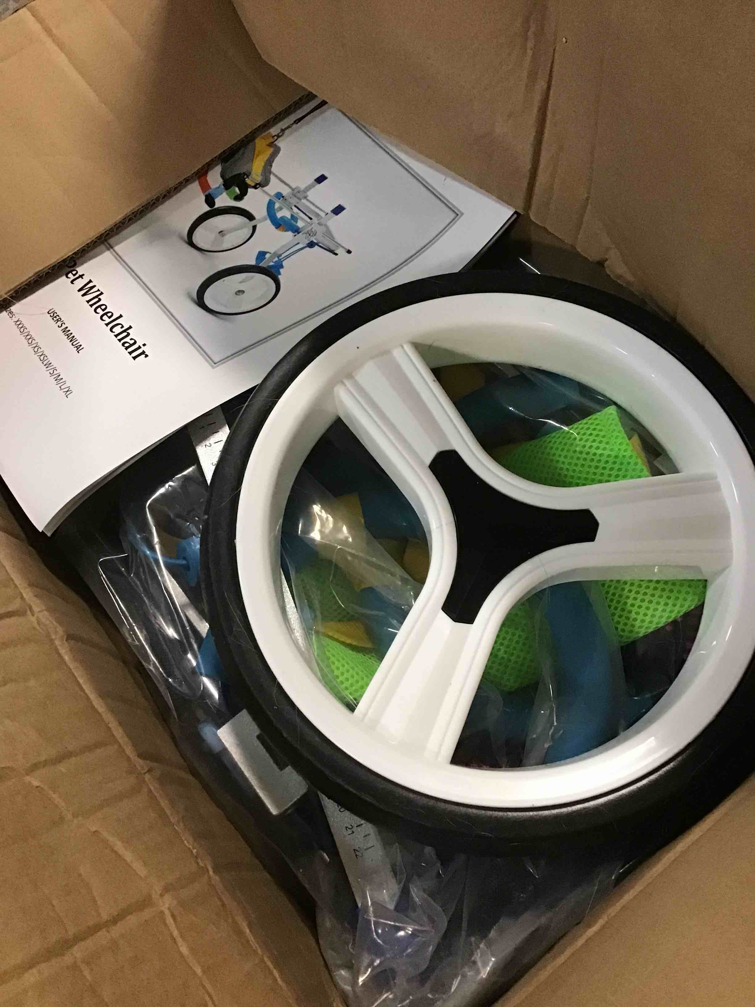 https://s3.amazonaws.com/lotting-images-prod/bidfta/BLU6694380_1722879681511.jpeg