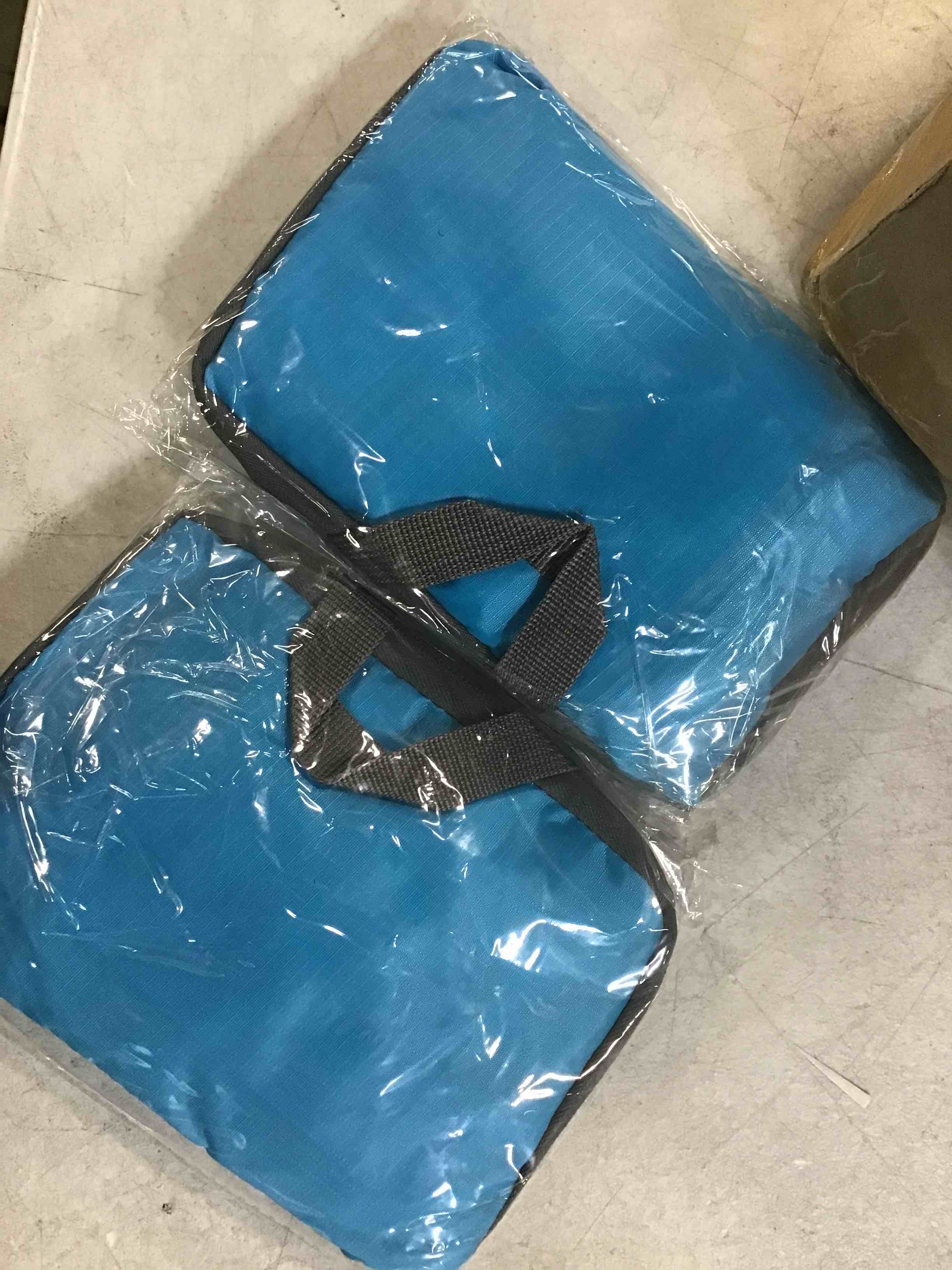 https://s3.amazonaws.com/lotting-images-prod/bidfta/BLU6694611_1722964932578.jpeg