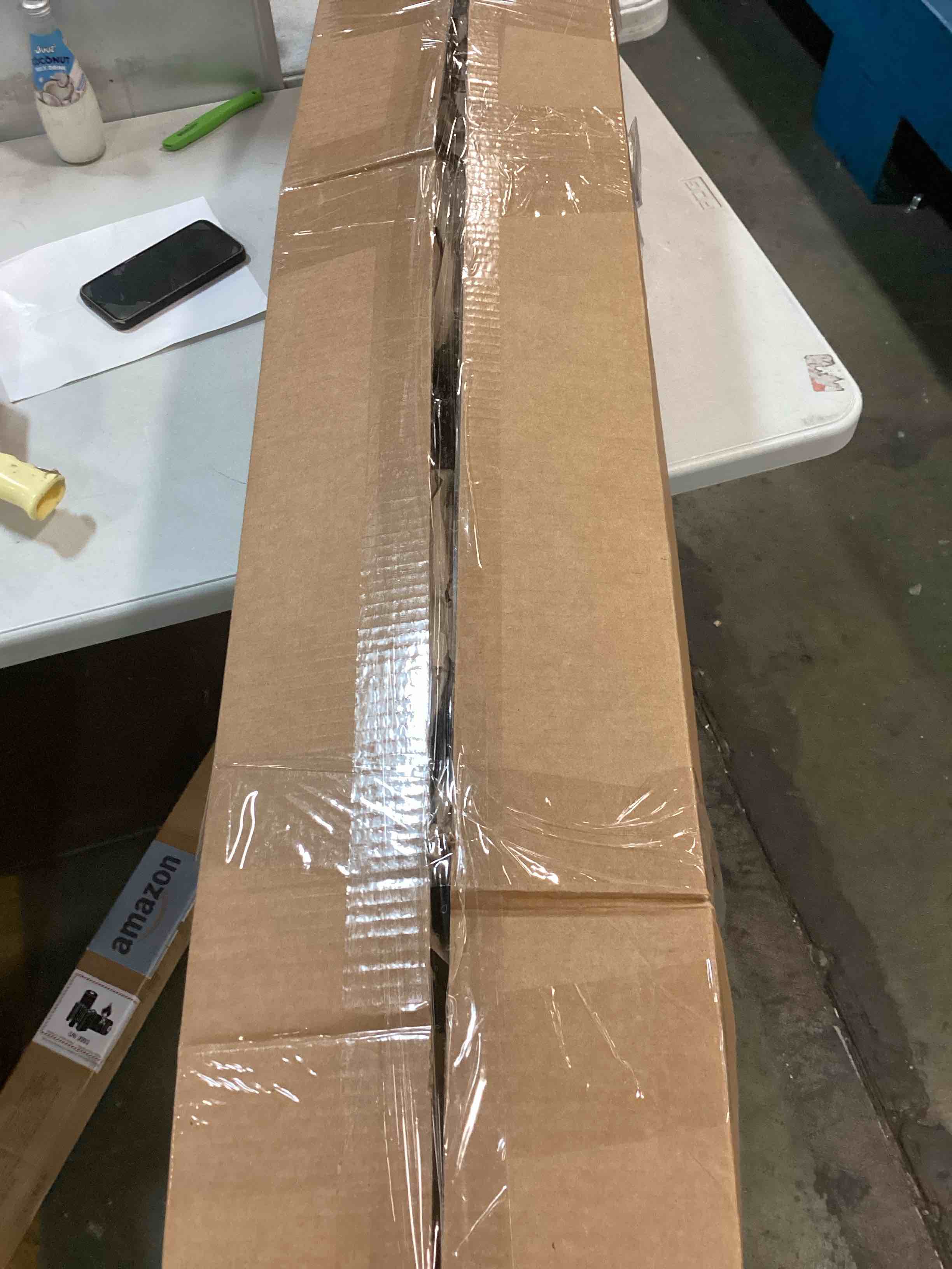 https://s3.amazonaws.com/lotting-images-prod/bidfta/BLU6694948_1722684537965.jpeg