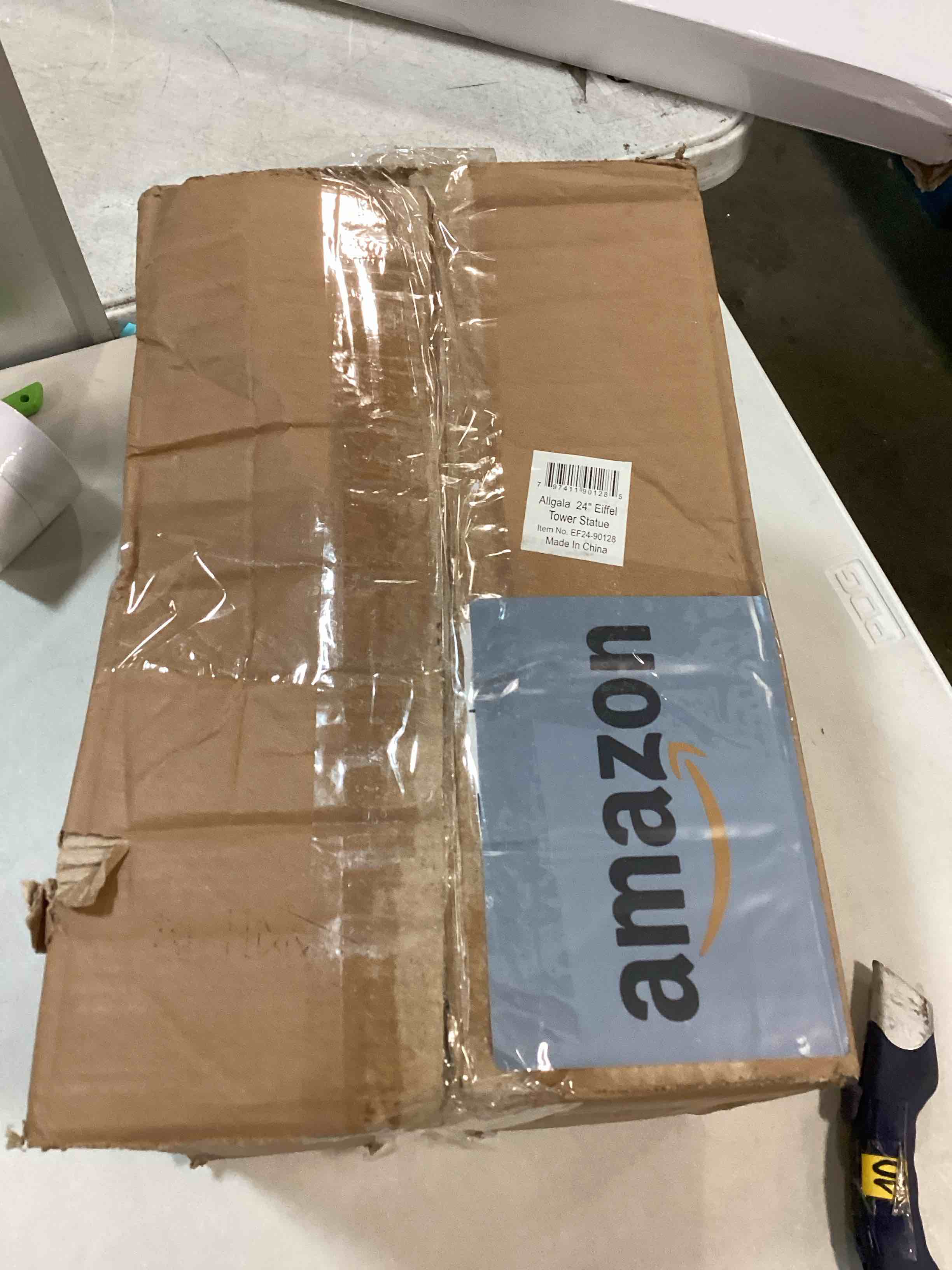https://s3.amazonaws.com/lotting-images-prod/bidfta/BLU6694952_1722685020551.jpeg