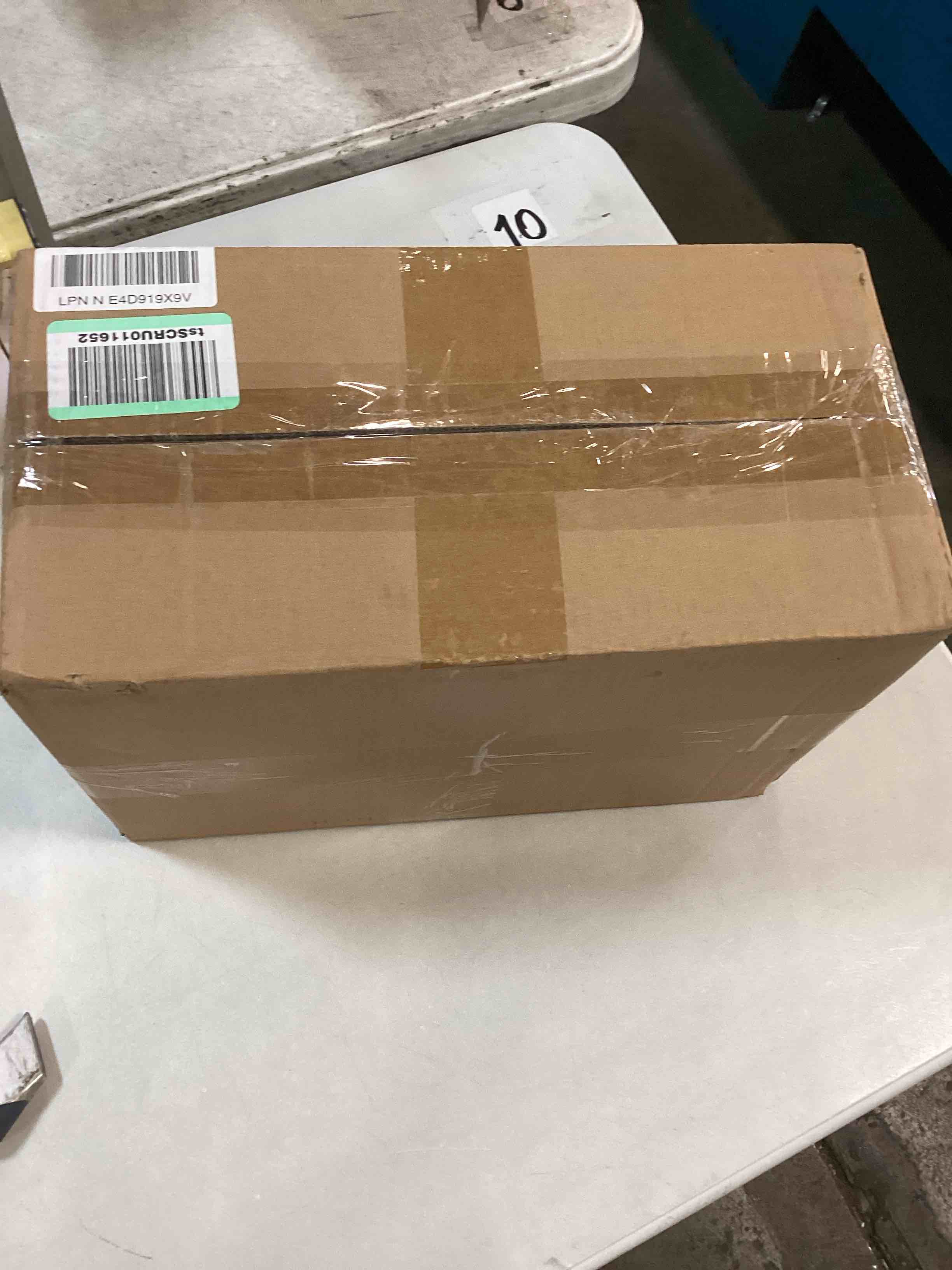 https://s3.amazonaws.com/lotting-images-prod/bidfta/BLU6694997_1722692627711.jpeg