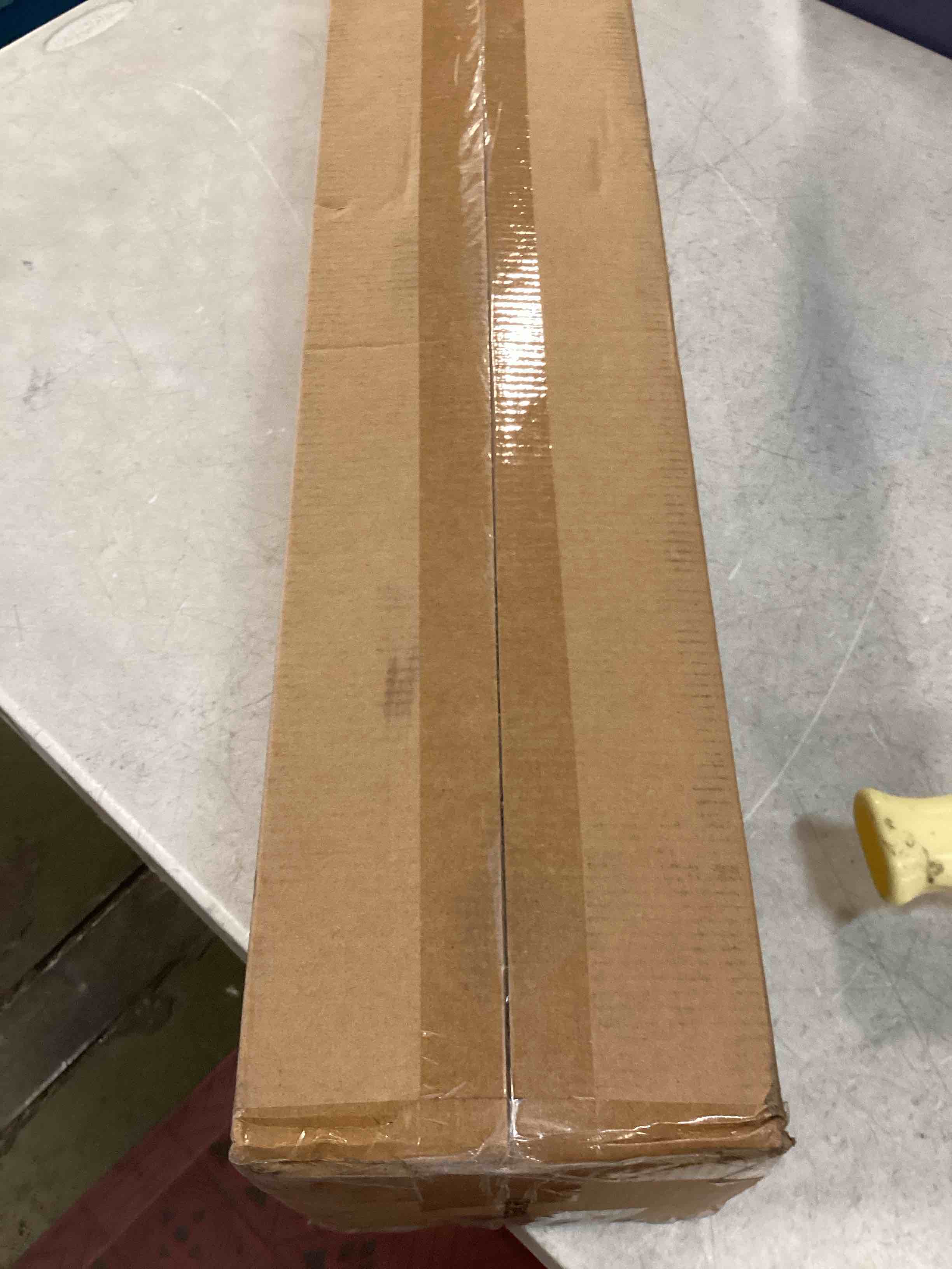 https://s3.amazonaws.com/lotting-images-prod/bidfta/BLU6695377_1722954043773.jpeg