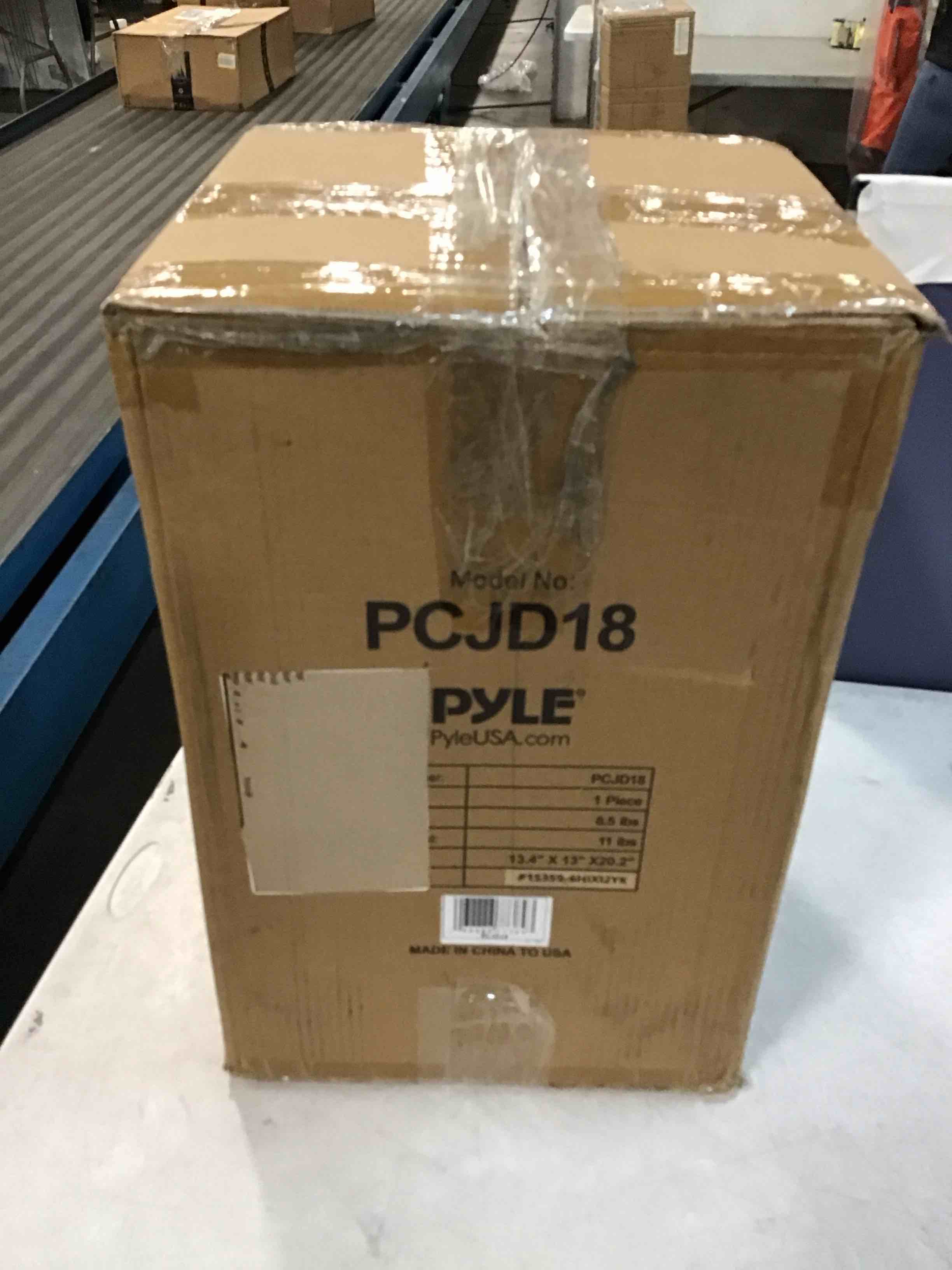 https://s3.amazonaws.com/lotting-images-prod/bidfta/BLU6695574_1722991075468.jpeg
