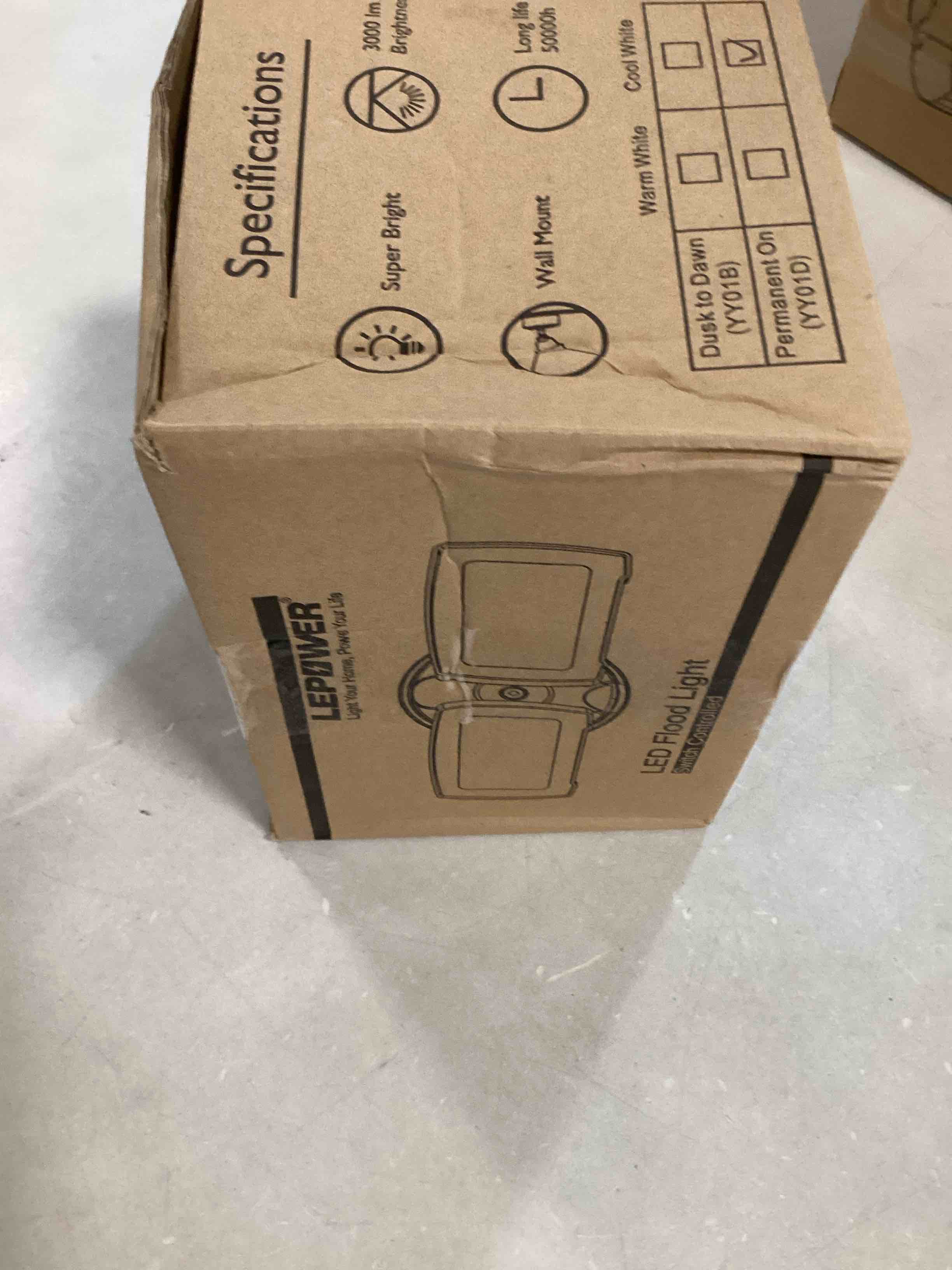https://s3.amazonaws.com/lotting-images-prod/bidfta/BLU6696036_1723231787799.jpeg