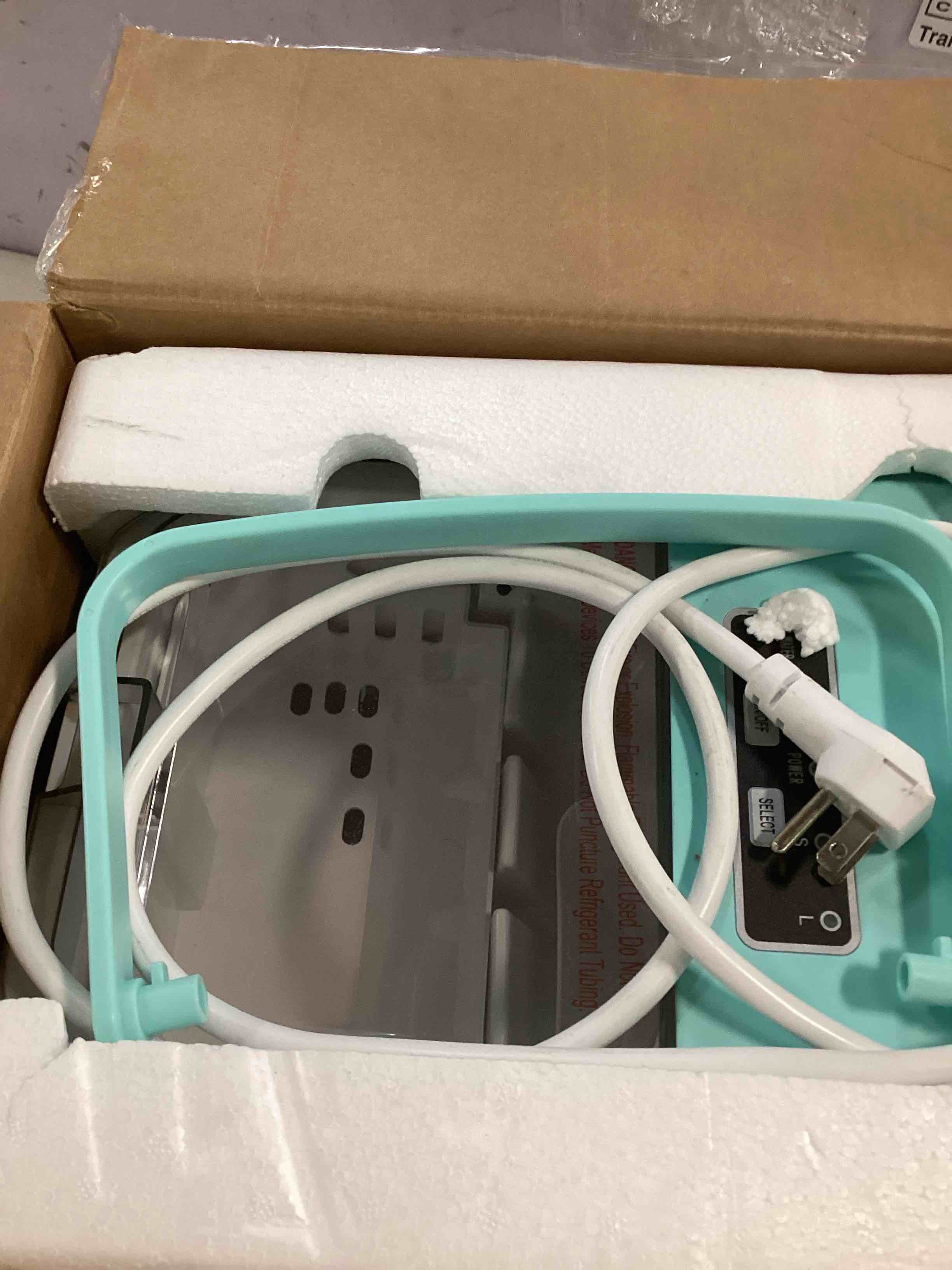 https://s3.amazonaws.com/lotting-images-prod/bidfta/BLU6696044_1723232015165.jpeg