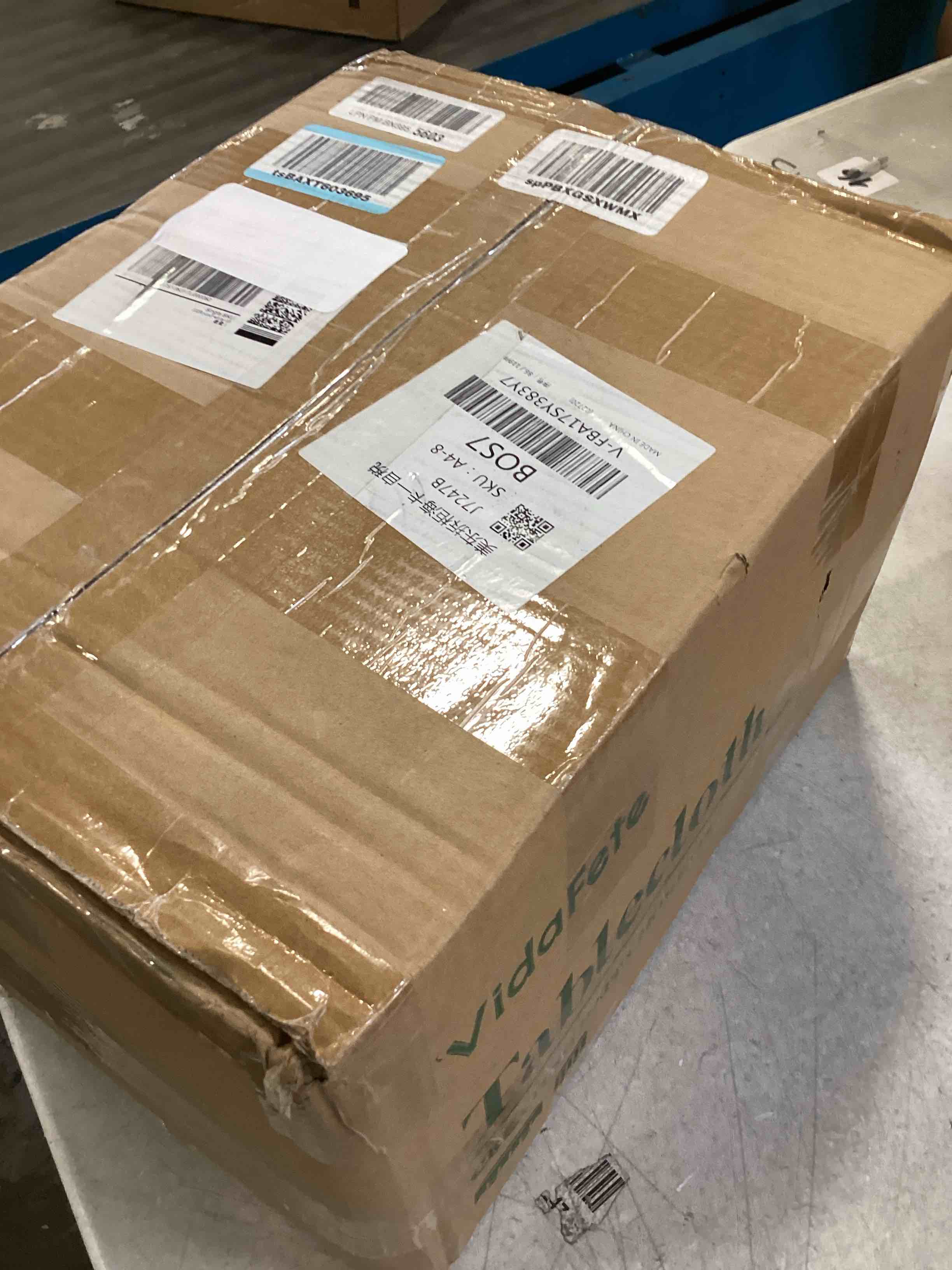 https://s3.amazonaws.com/lotting-images-prod/bidfta/BLU6696211_1723480028601.jpeg