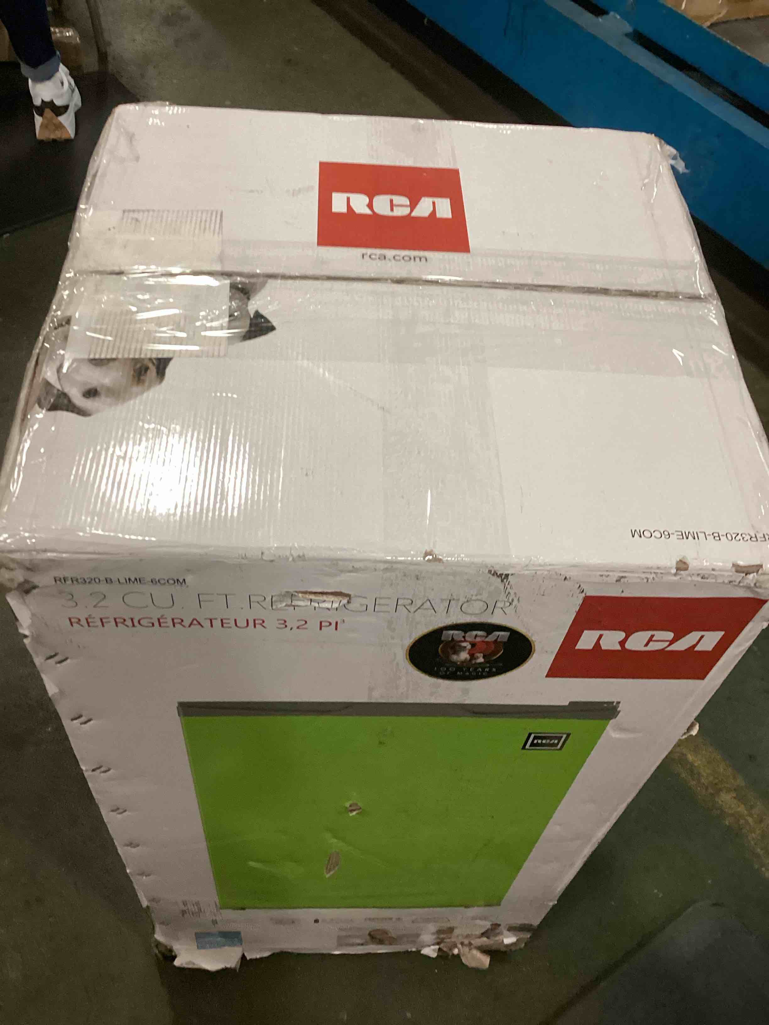 https://s3.amazonaws.com/lotting-images-prod/bidfta/BLU6696485_1722605109095.jpeg