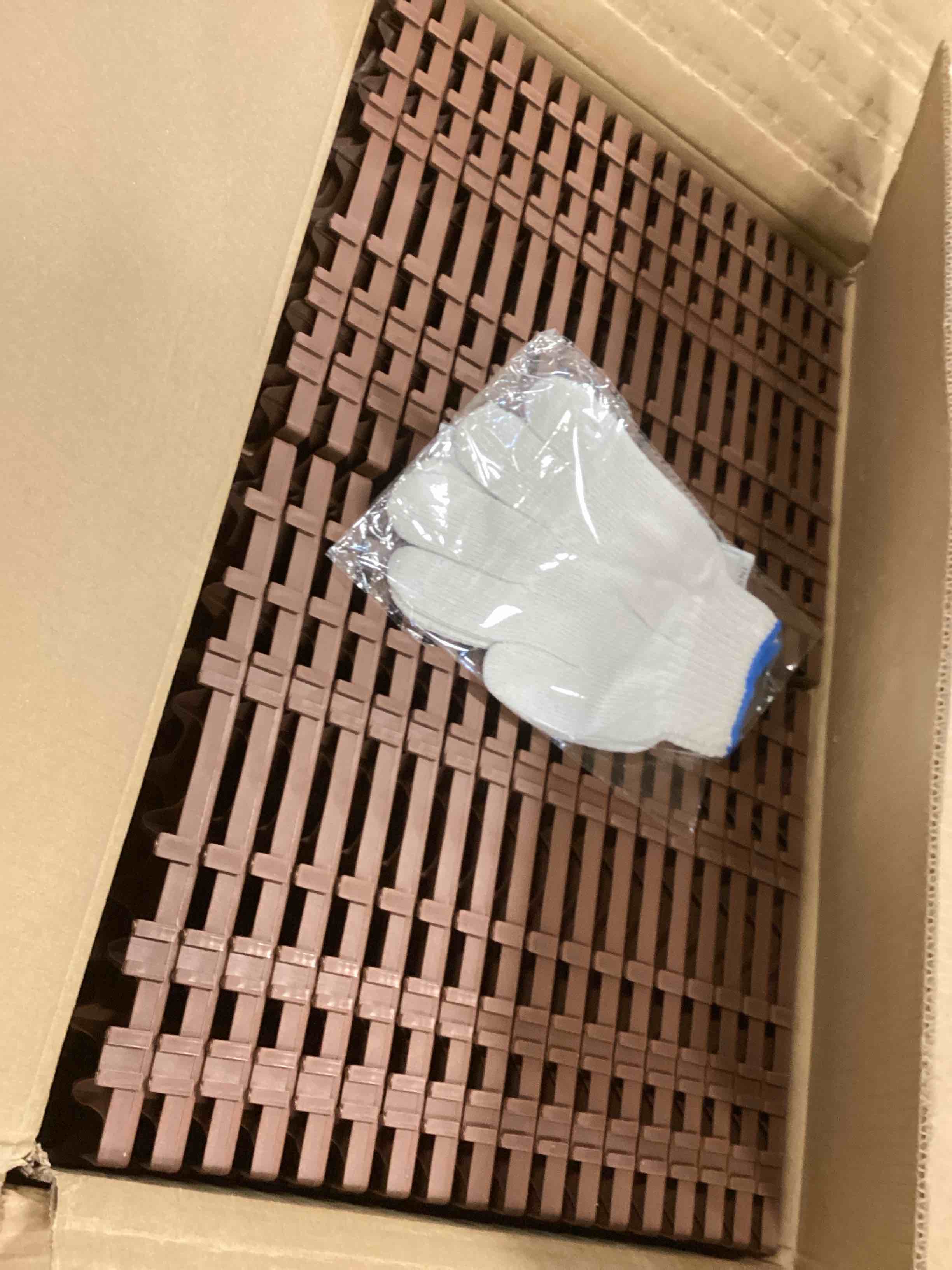 https://s3.amazonaws.com/lotting-images-prod/bidfta/BLU6696554_1722613930825.jpeg