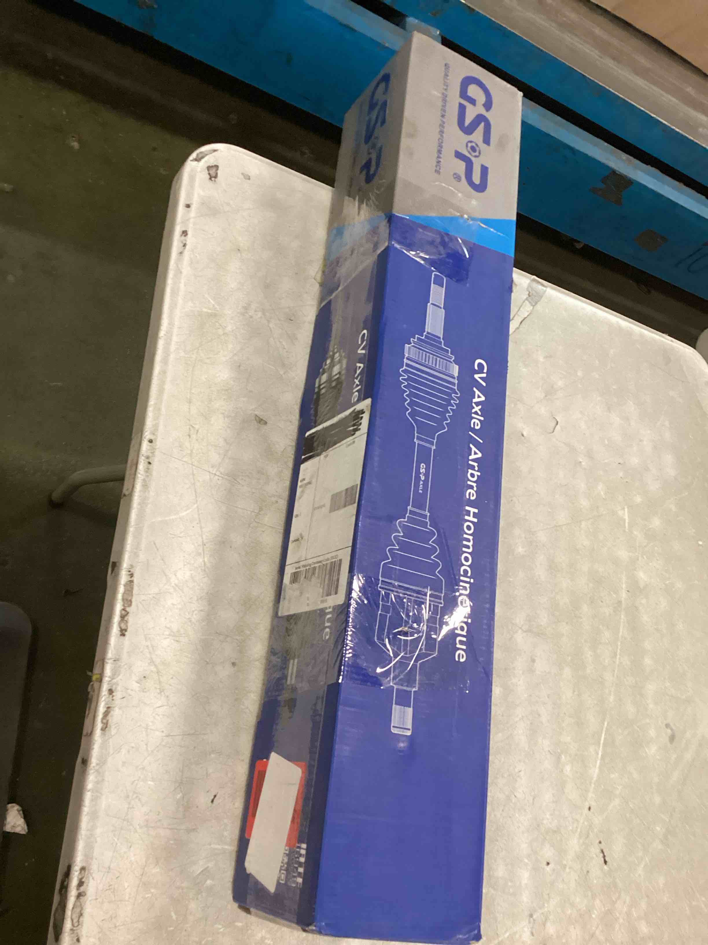 https://s3.amazonaws.com/lotting-images-prod/bidfta/BLU6696632_1722623938516.jpeg
