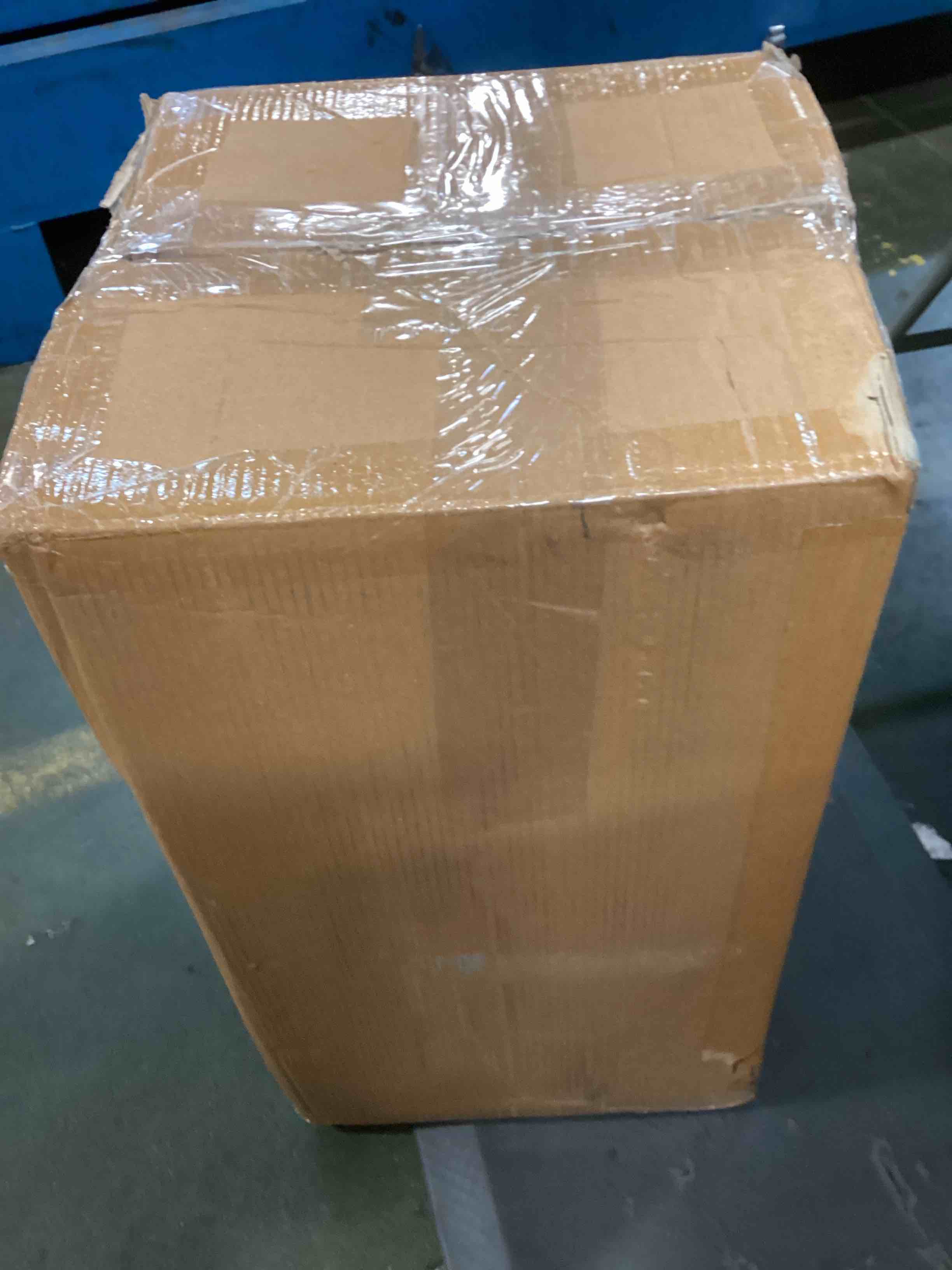 https://s3.amazonaws.com/lotting-images-prod/bidfta/BLU6696782_1722693368505.jpeg
