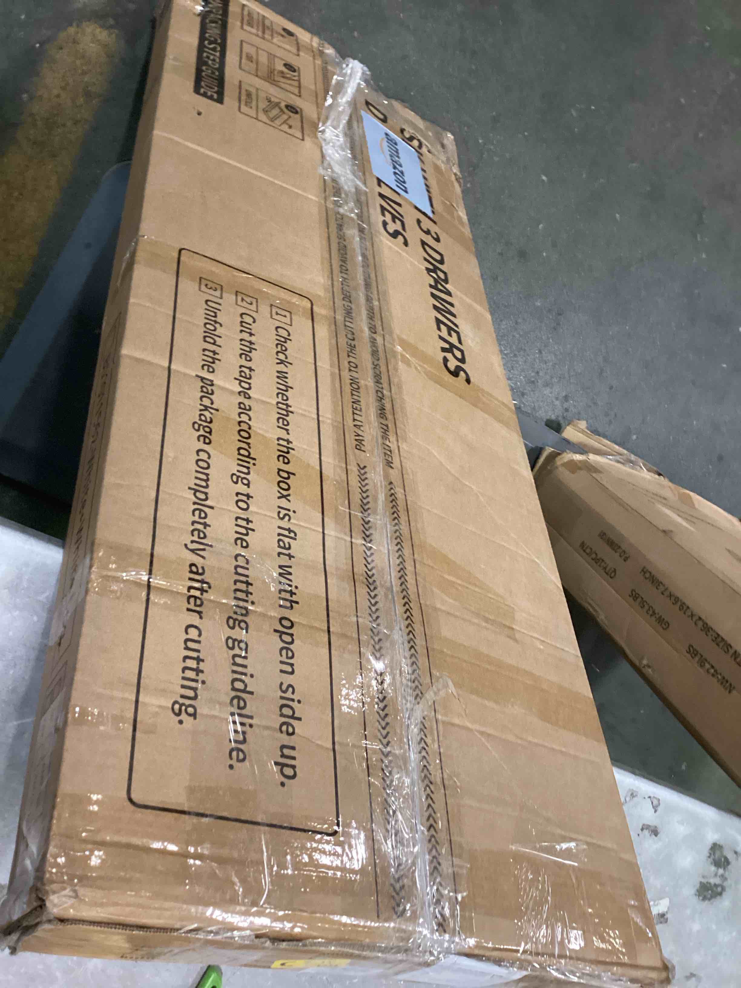 https://s3.amazonaws.com/lotting-images-prod/bidfta/BLU6696868_1722859416597.jpeg