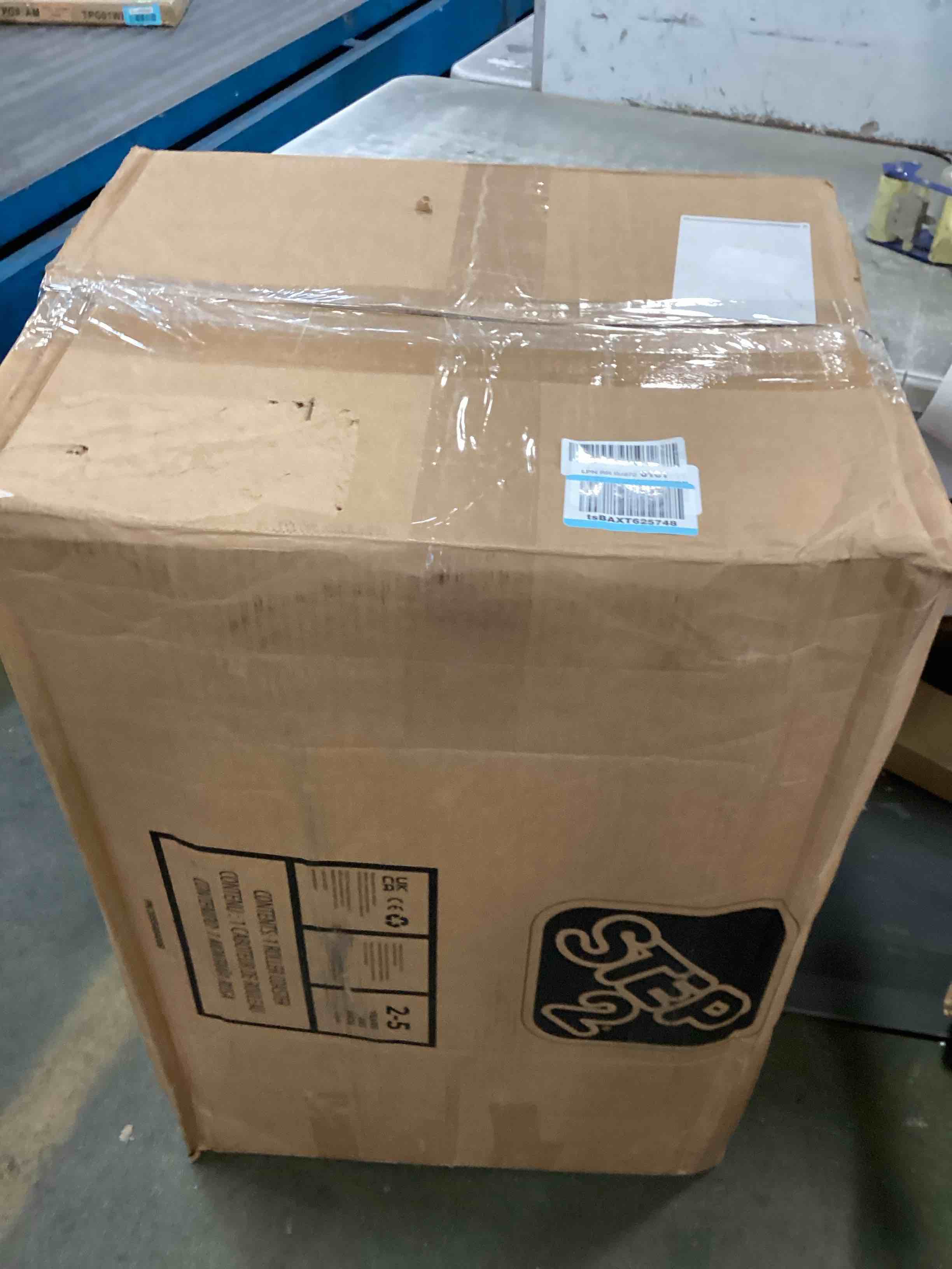 https://s3.amazonaws.com/lotting-images-prod/bidfta/BLU6697268_1722964653662.jpeg