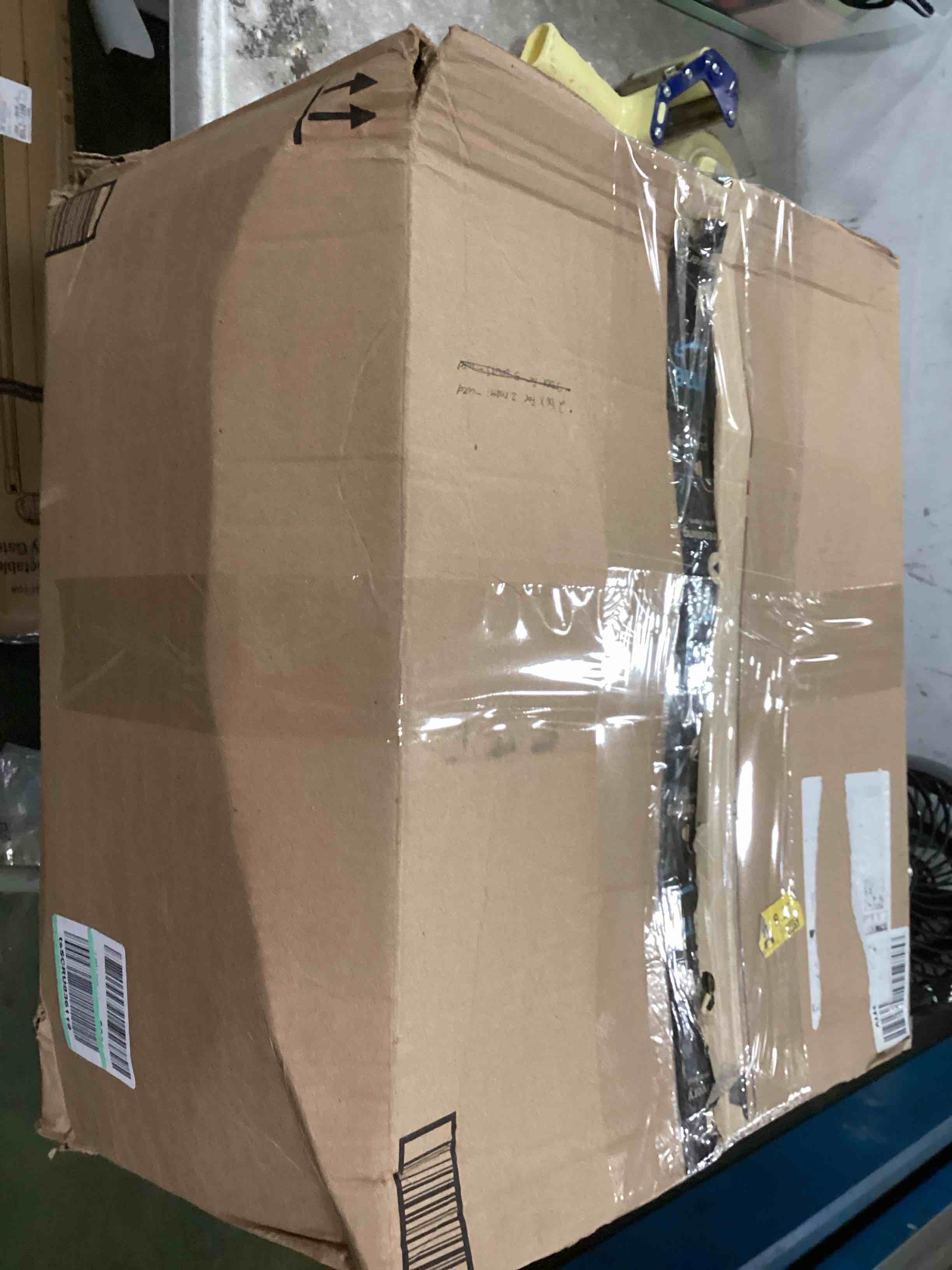 https://s3.amazonaws.com/lotting-images-prod/bidfta/BLU6697400_1723038149012.jpeg