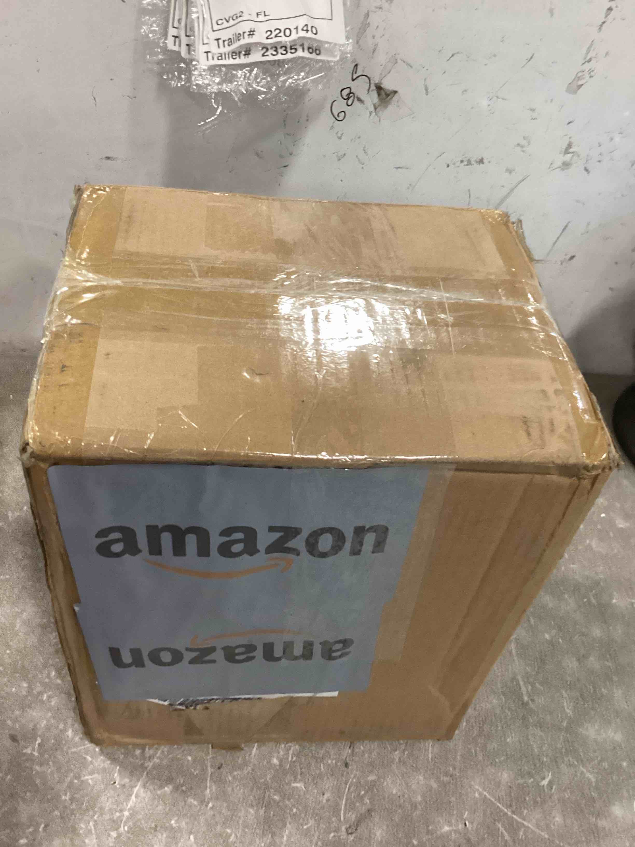 https://s3.amazonaws.com/lotting-images-prod/bidfta/BLU6697479_1723048400149.jpeg