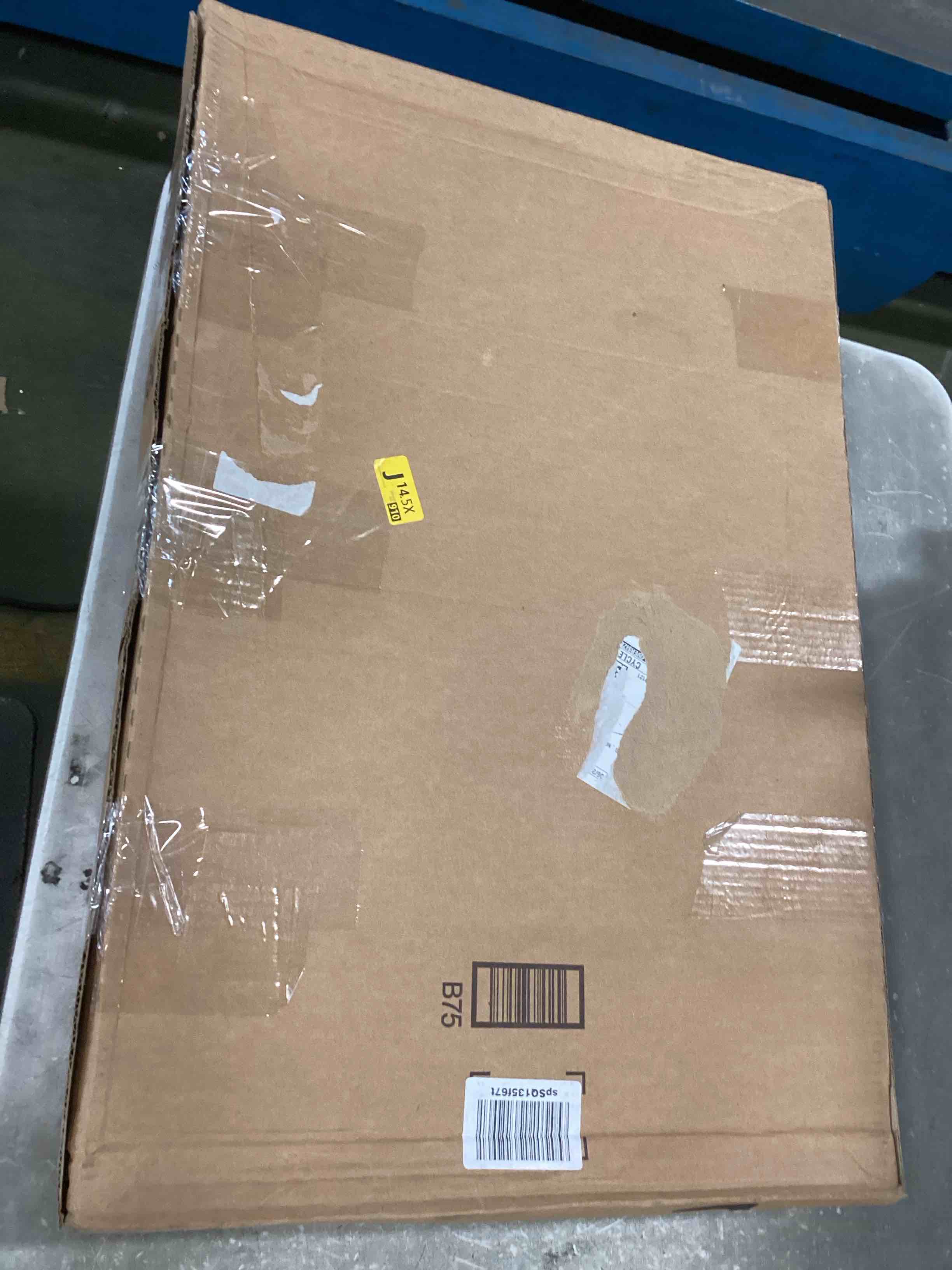 https://s3.amazonaws.com/lotting-images-prod/bidfta/BLU6697591_1723122636267.jpeg