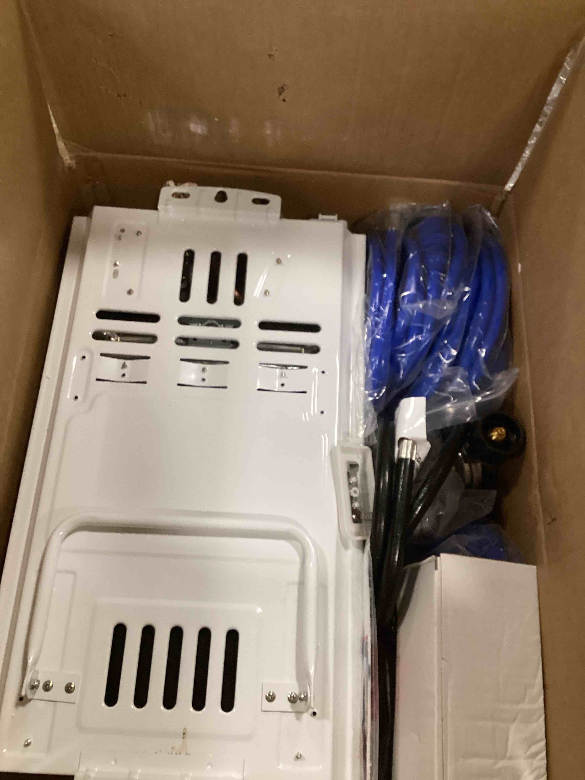 https://s3.amazonaws.com/lotting-images-prod/bidfta/BLU6697971_1722542747361.jpeg