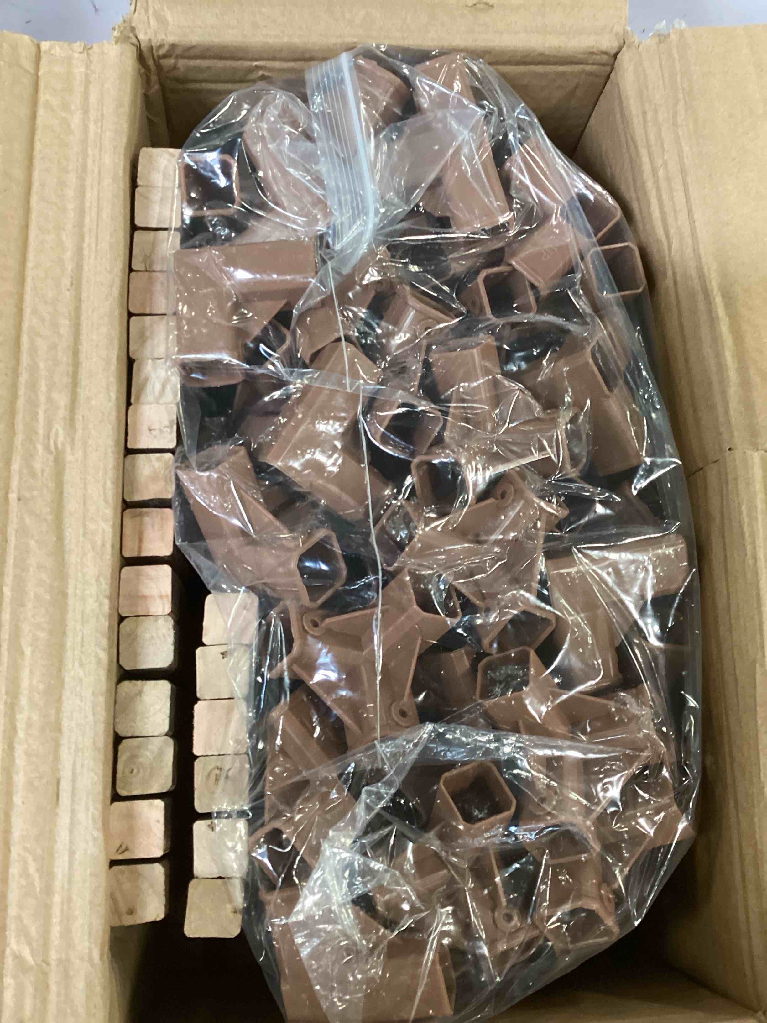 https://s3.amazonaws.com/lotting-images-prod/bidfta/BLU6698215_1722702444516.jpeg