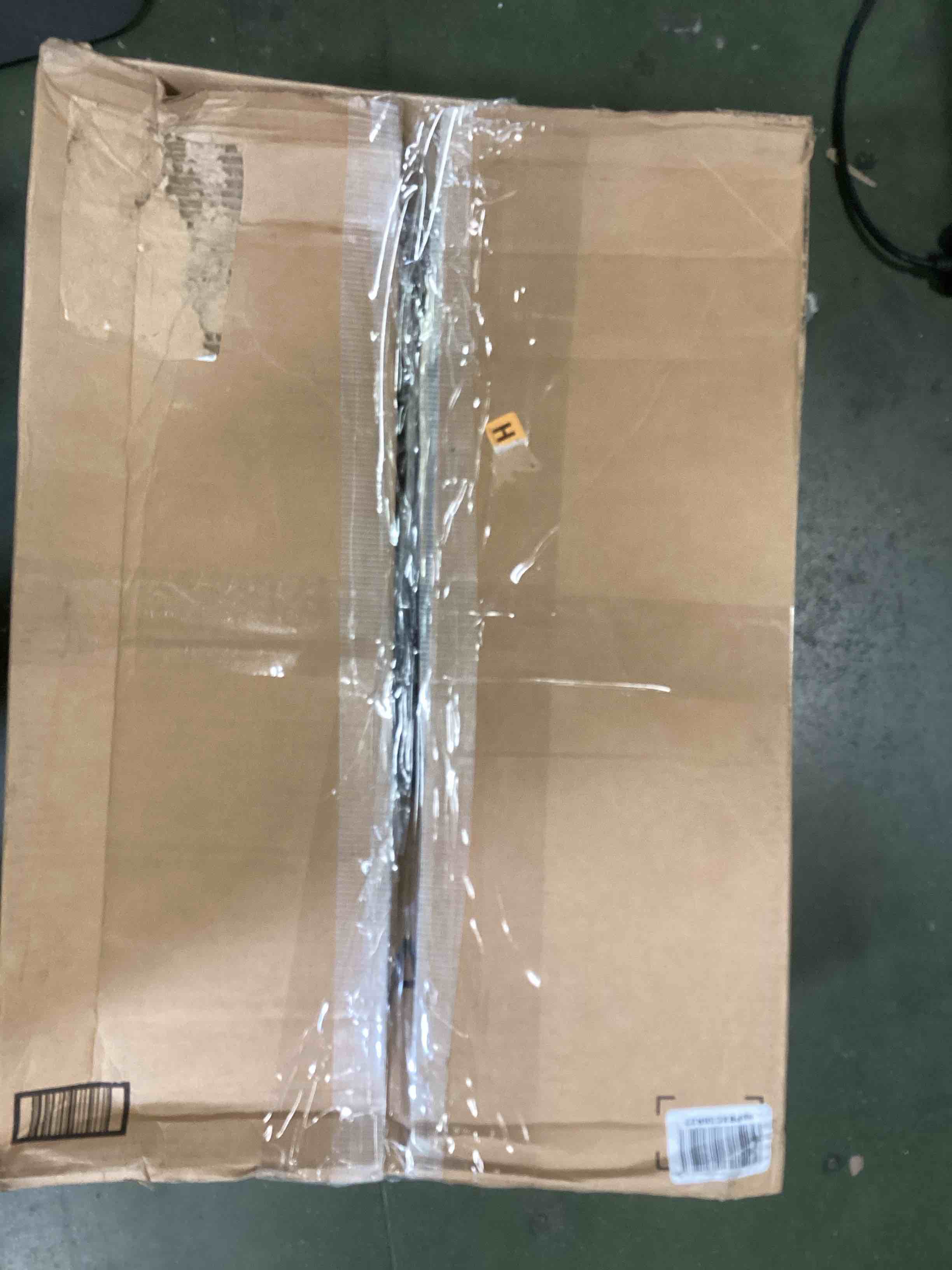 https://s3.amazonaws.com/lotting-images-prod/bidfta/BLU6698217_1722702668840.jpeg