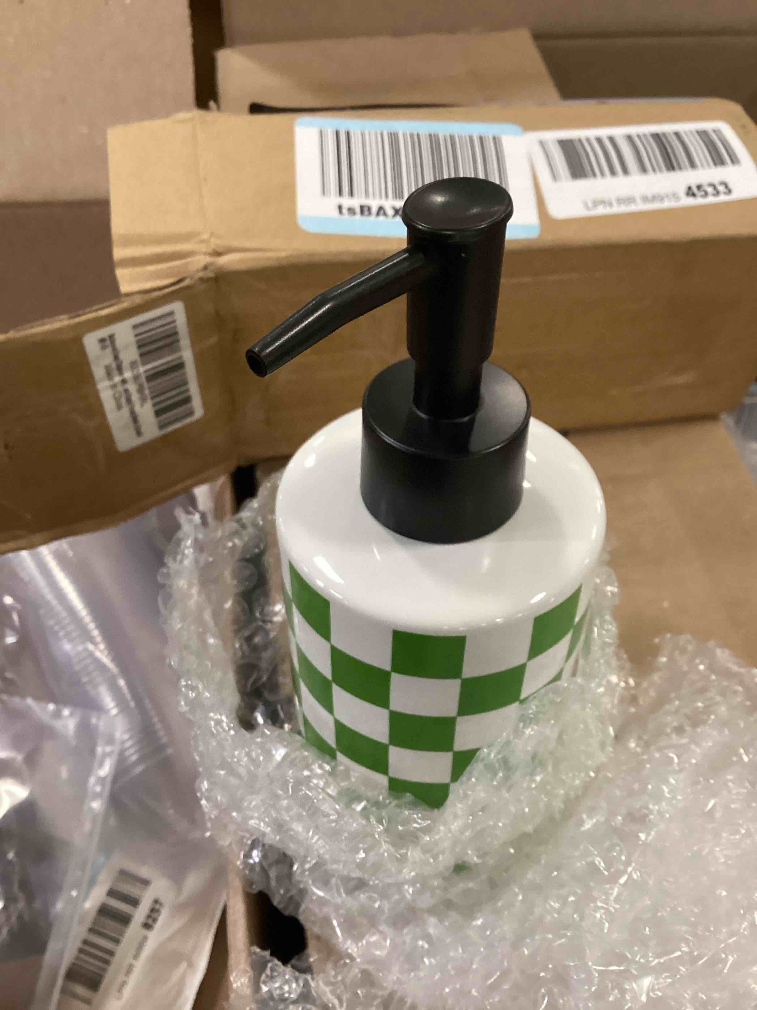 https://s3.amazonaws.com/lotting-images-prod/bidfta/BLU6698360_1722878257933.jpeg