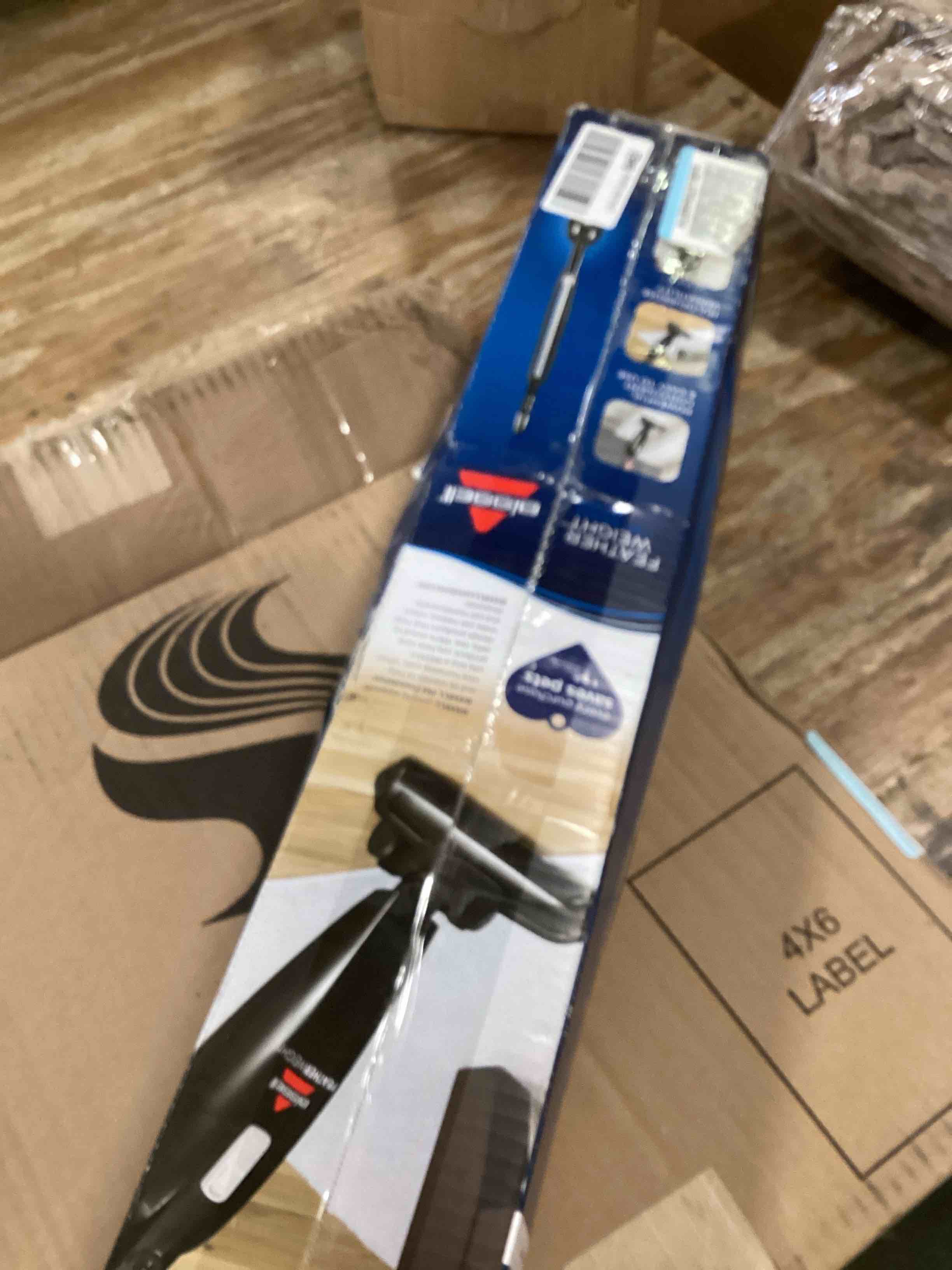 https://s3.amazonaws.com/lotting-images-prod/bidfta/BLU6698628_1722974830782.jpeg