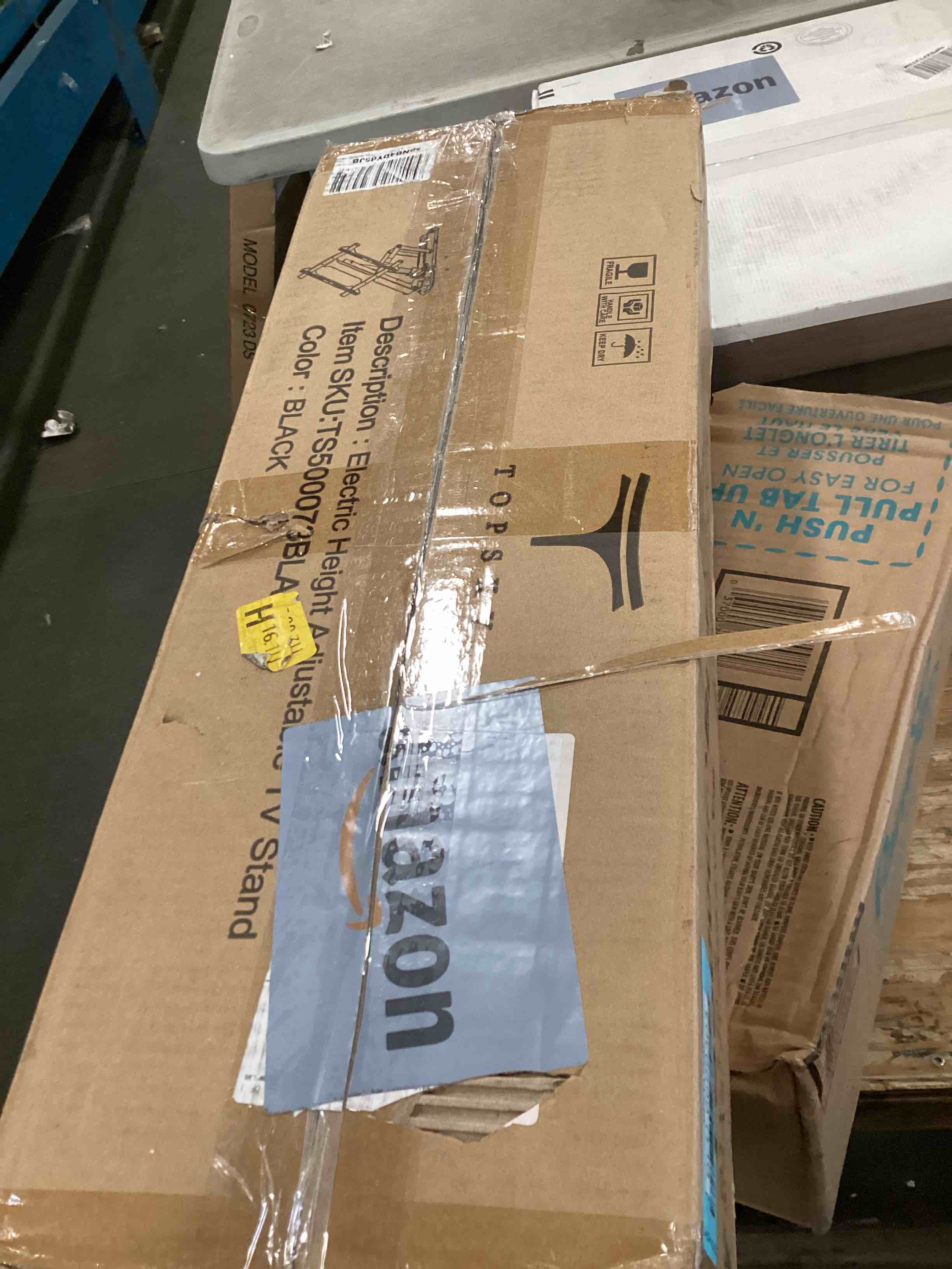 https://s3.amazonaws.com/lotting-images-prod/bidfta/BLU6699303_1723734194023.jpeg