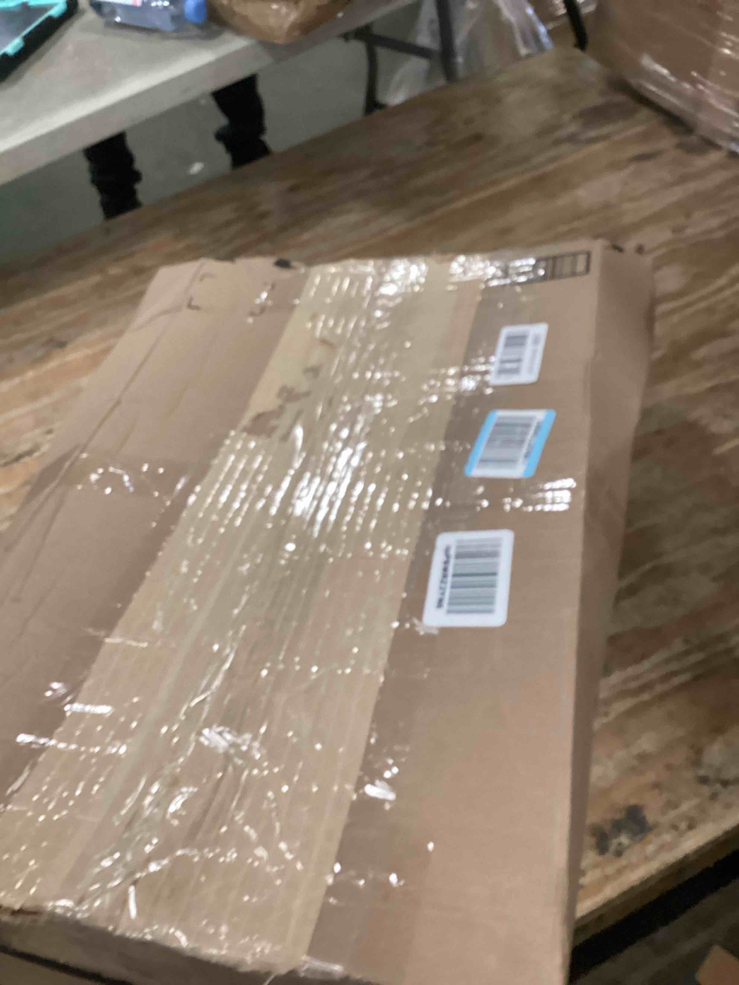 https://s3.amazonaws.com/lotting-images-prod/bidfta/BLU6699320_1723736151757.jpeg