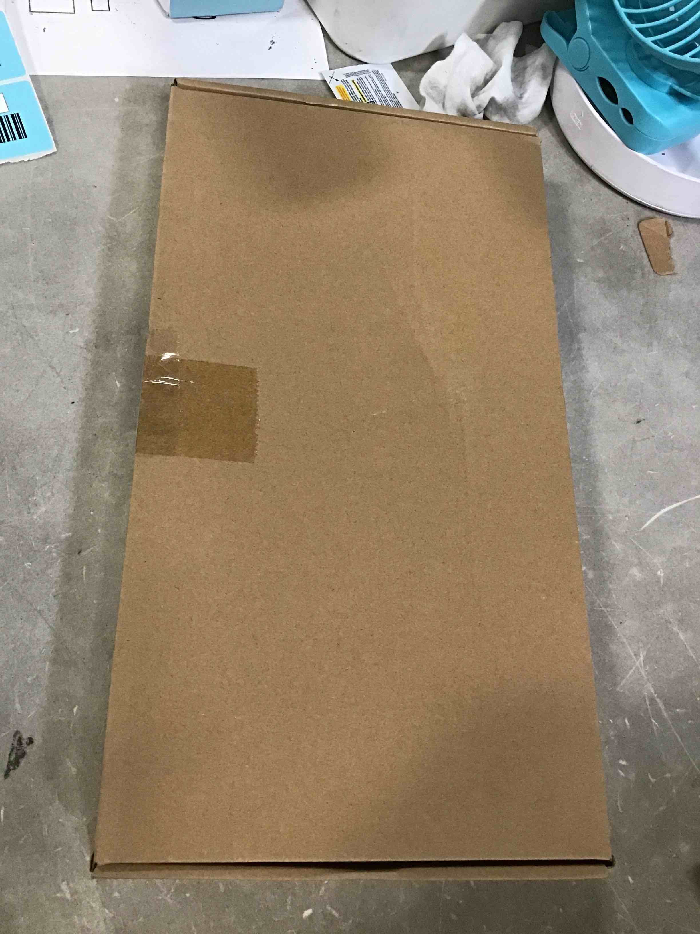 https://s3.amazonaws.com/lotting-images-prod/bidfta/BLU6699482_1722870239944.jpeg