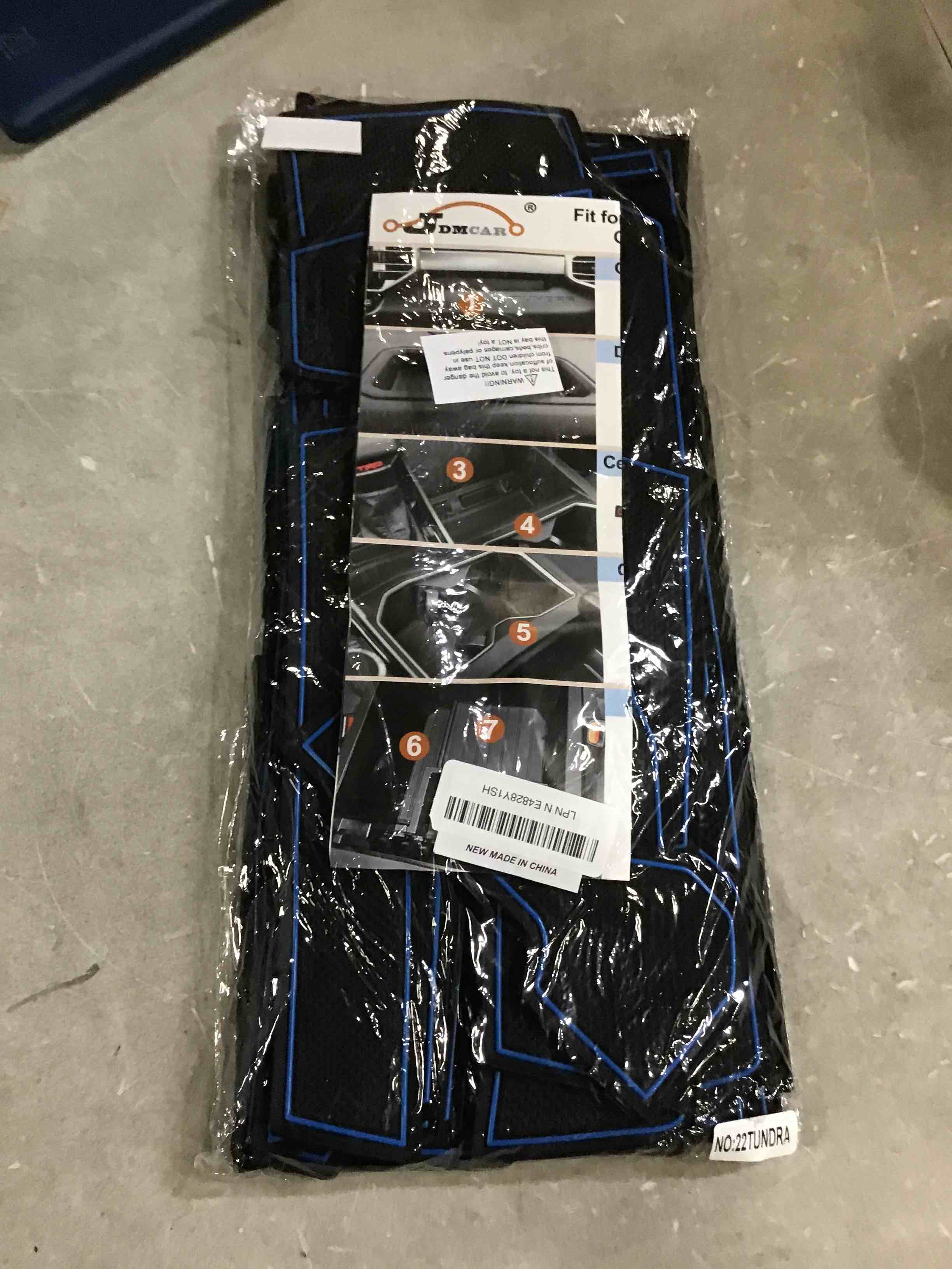 https://s3.amazonaws.com/lotting-images-prod/bidfta/BLU6699489_1722870604719.jpeg