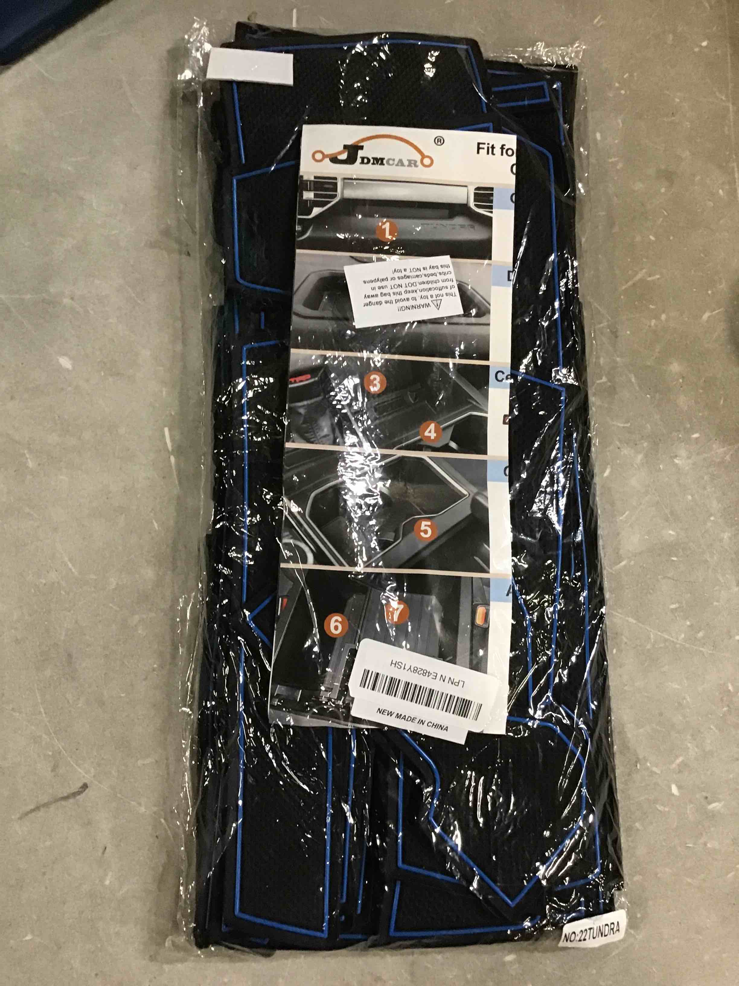 https://s3.amazonaws.com/lotting-images-prod/bidfta/BLU6699489_1722870606338.jpeg