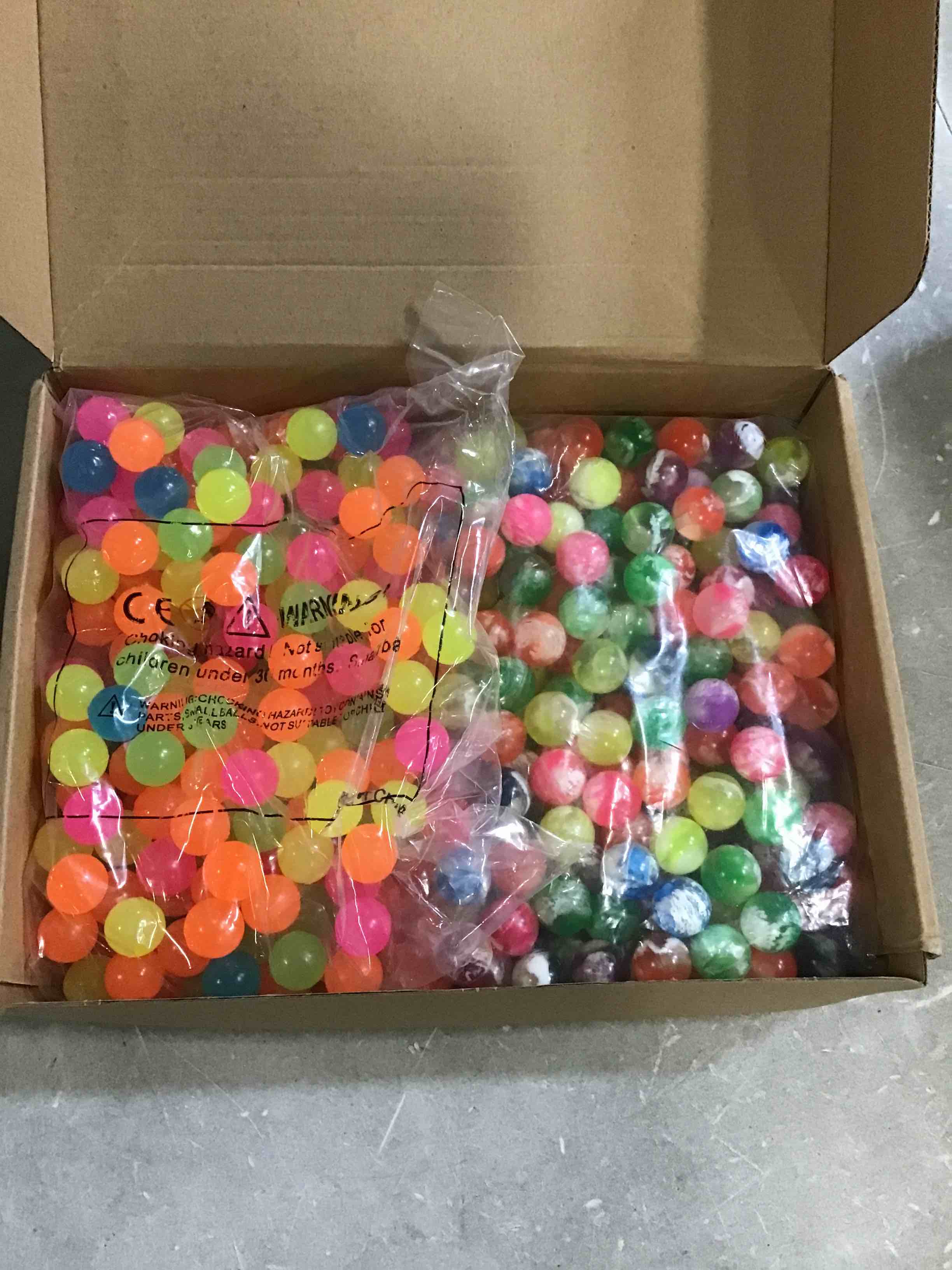 https://s3.amazonaws.com/lotting-images-prod/bidfta/BLU6699651_1722887668186.jpeg