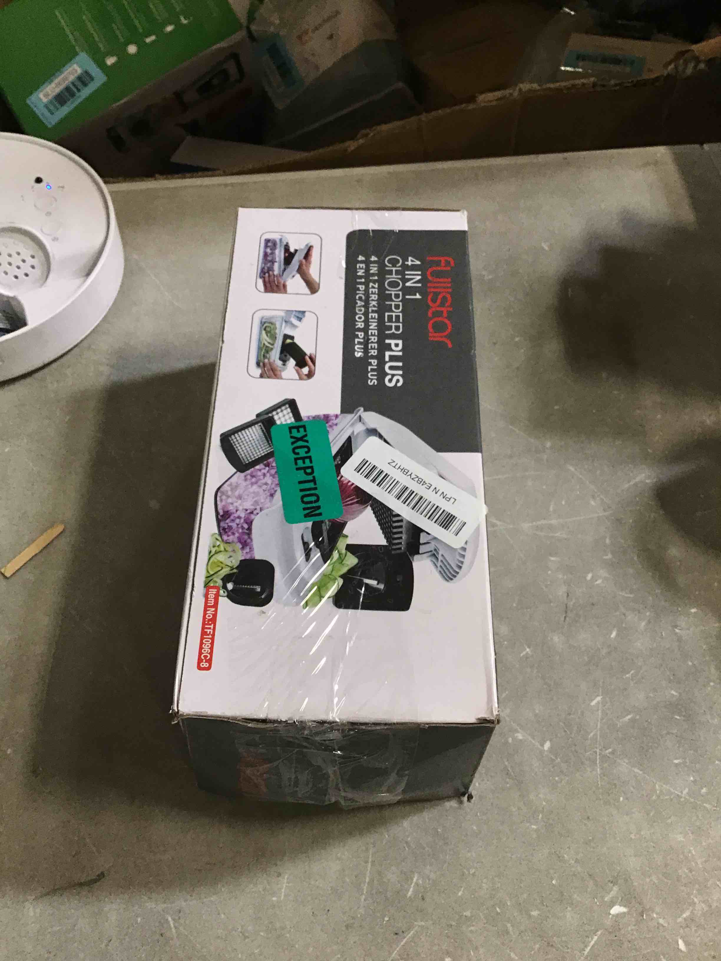 https://s3.amazonaws.com/lotting-images-prod/bidfta/BLU6699815_1722964790884.jpeg