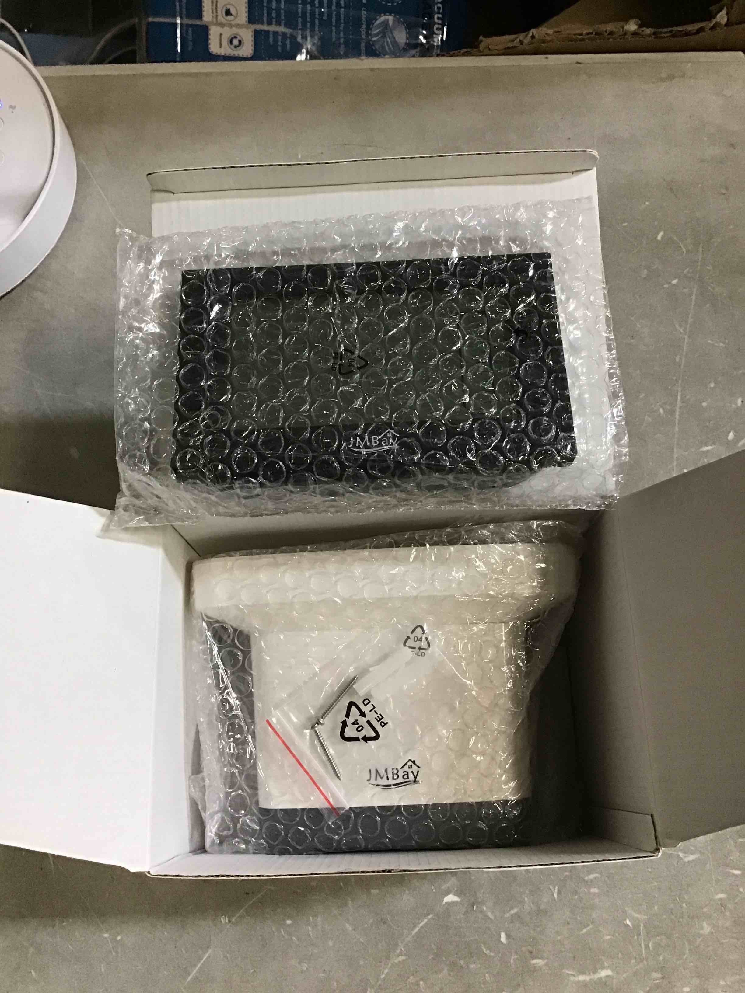 https://s3.amazonaws.com/lotting-images-prod/bidfta/BLU6699860_1722969518068.jpeg