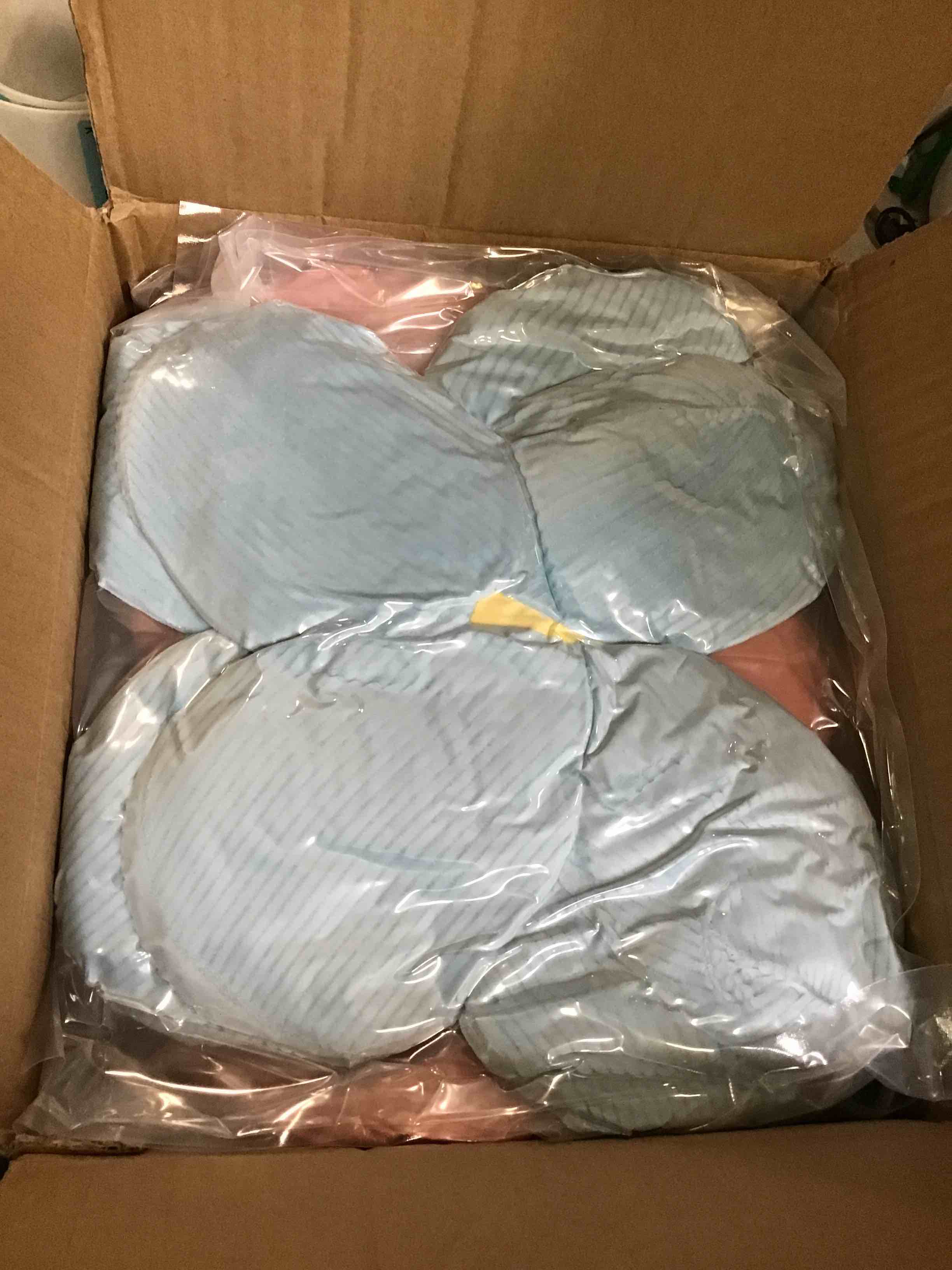 https://s3.amazonaws.com/lotting-images-prod/bidfta/BLU6699876_1722970829064.jpeg