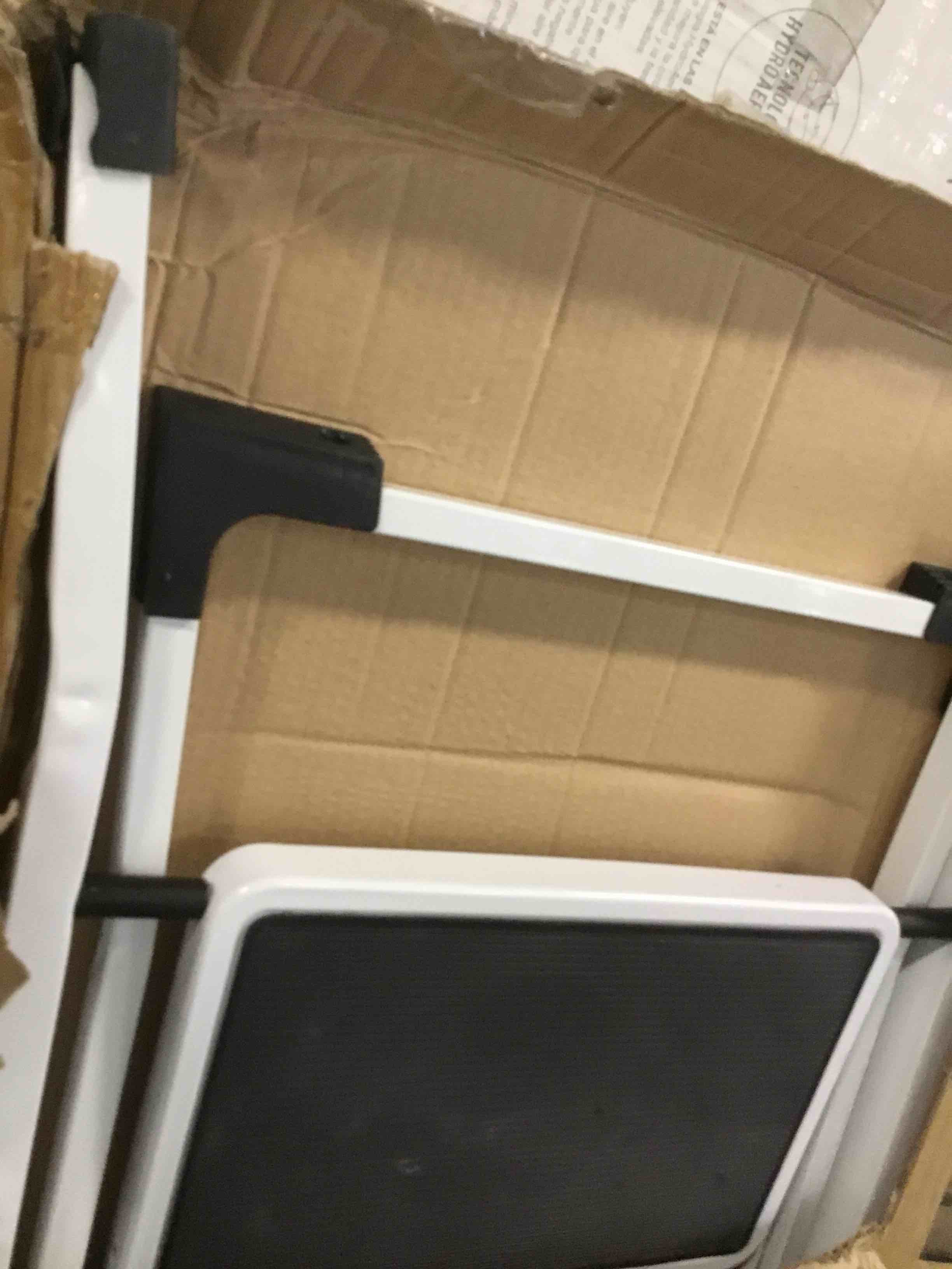 https://s3.amazonaws.com/lotting-images-prod/bidfta/BLU6701596_1723052590647.jpeg