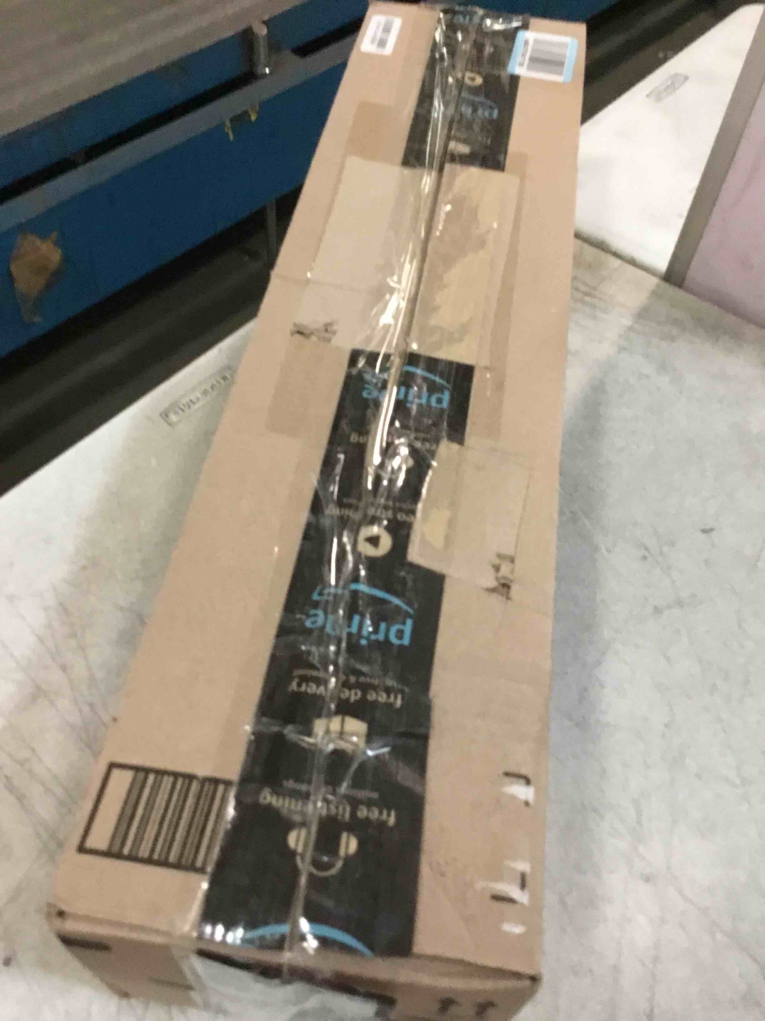 https://s3.amazonaws.com/lotting-images-prod/bidfta/BLU6701663_1723121116775.jpeg