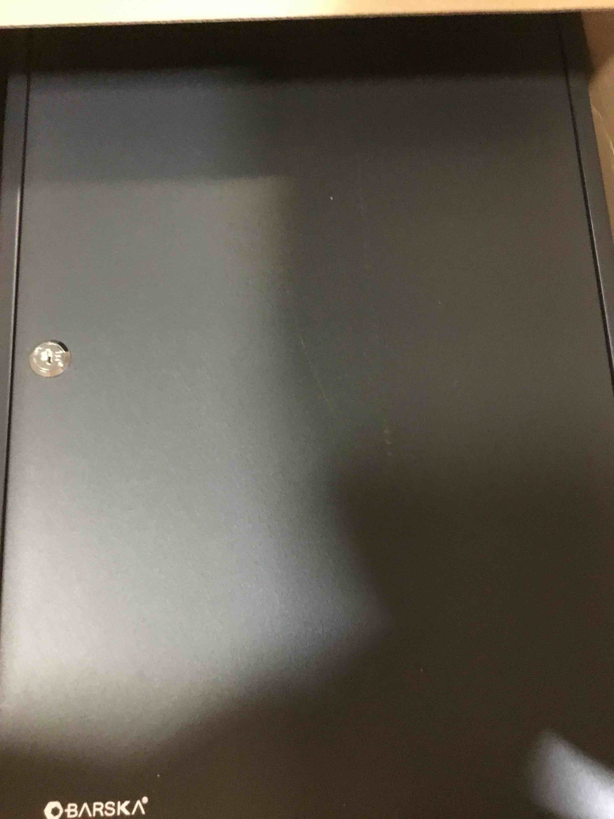 https://s3.amazonaws.com/lotting-images-prod/bidfta/BLU6701735_1723130795376.jpeg