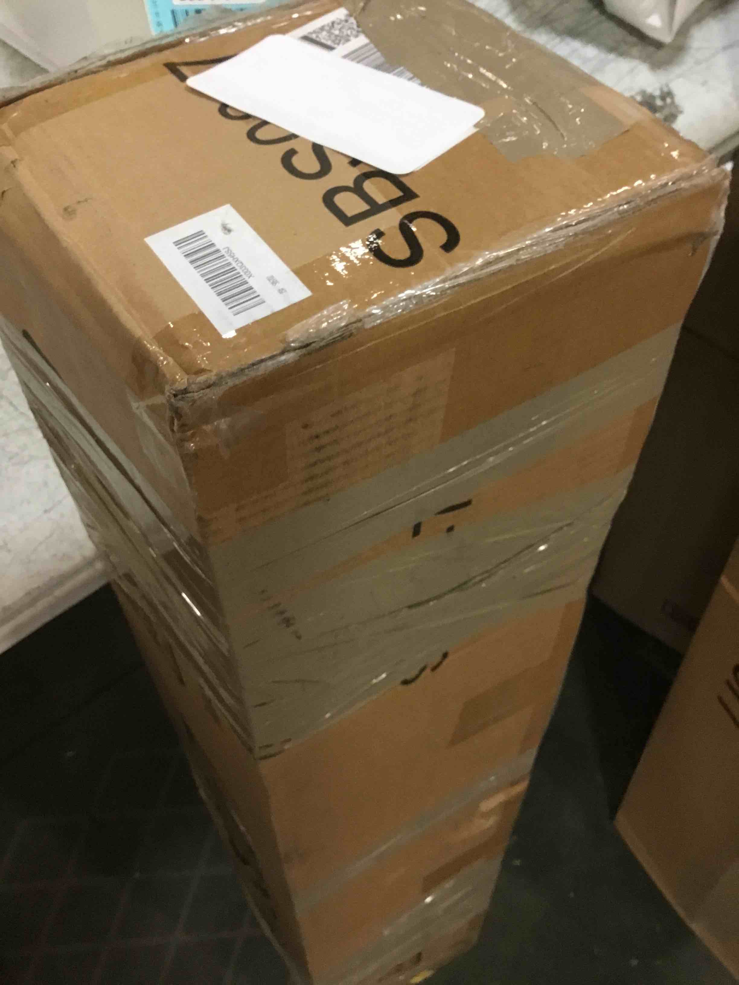 https://s3.amazonaws.com/lotting-images-prod/bidfta/BLU6701762_1723133715665.jpeg