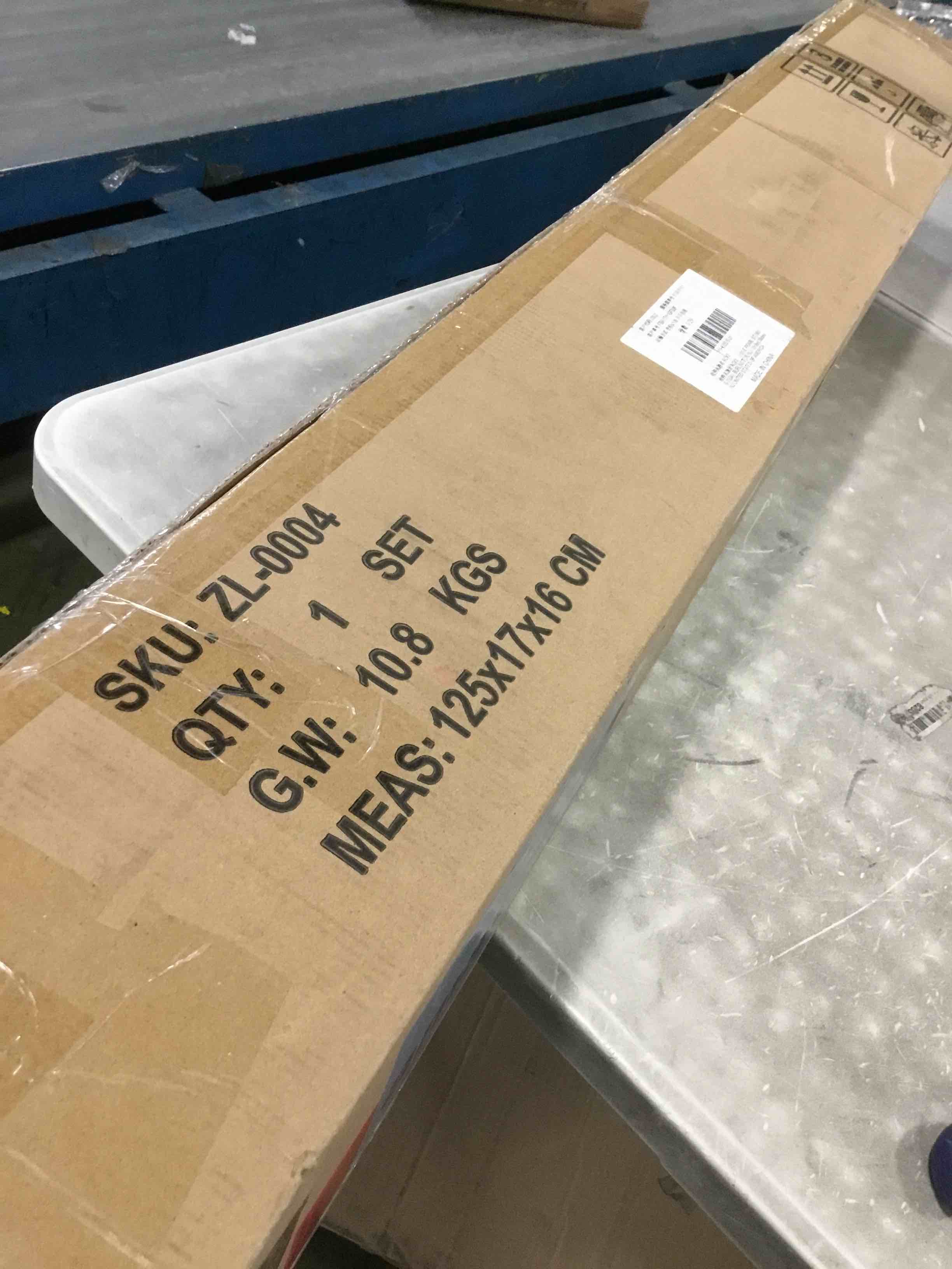 https://s3.amazonaws.com/lotting-images-prod/bidfta/BLU6702384_1723561733737.jpeg