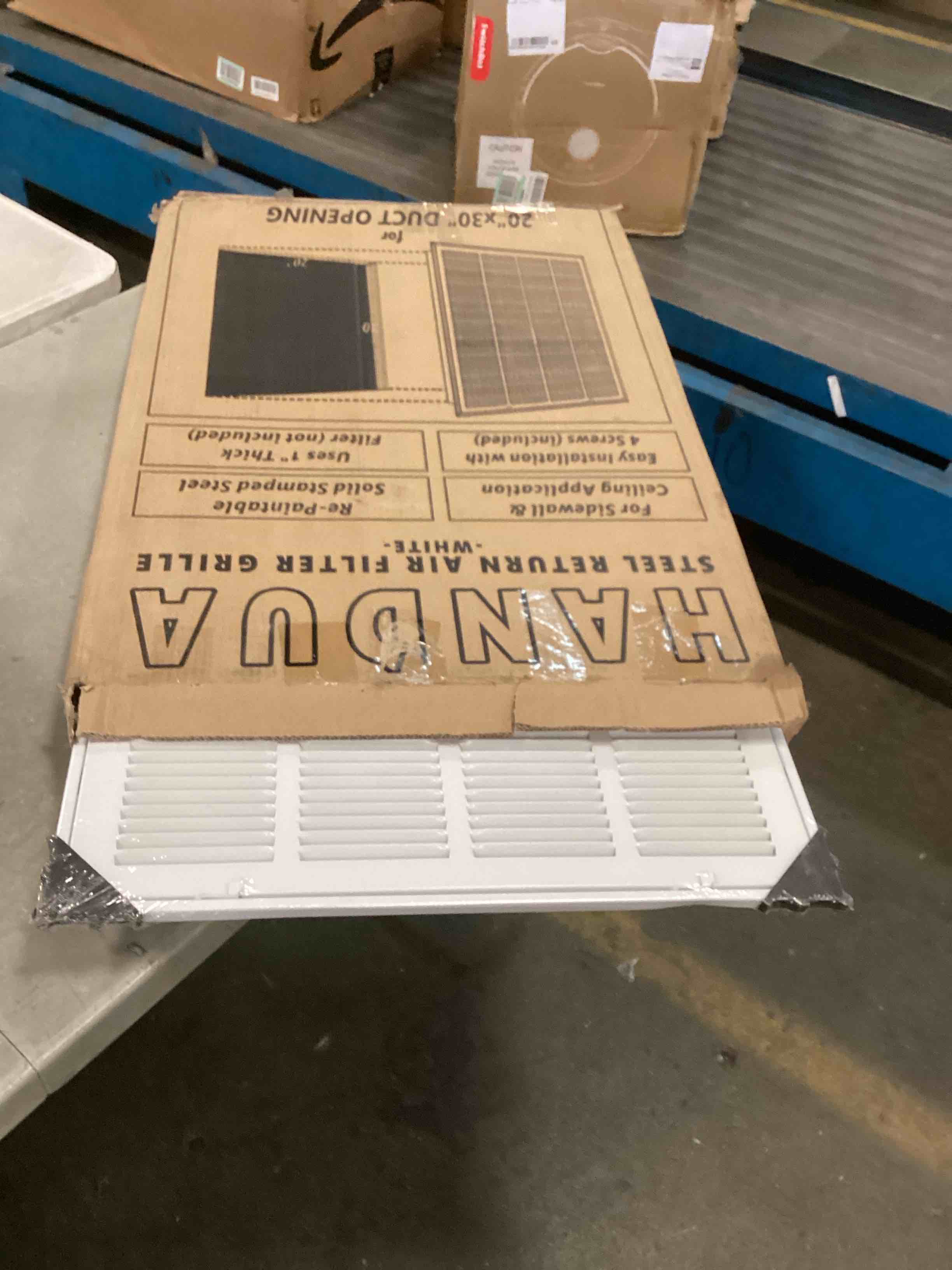 https://s3.amazonaws.com/lotting-images-prod/bidfta/BLU6702449_1722634686435.jpeg