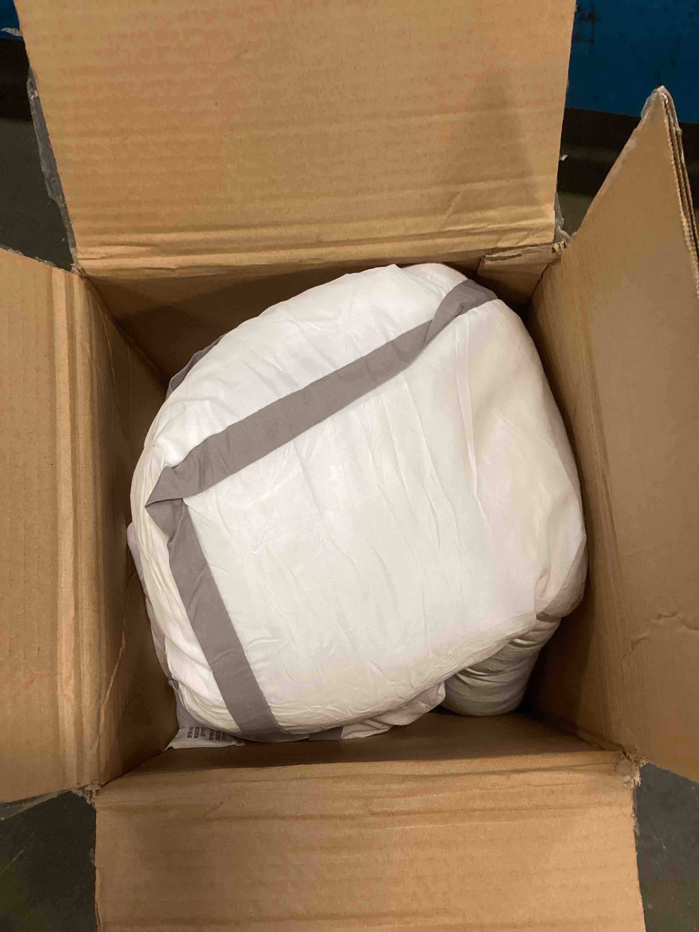 https://s3.amazonaws.com/lotting-images-prod/bidfta/BLU6702455_1722635416794.jpeg