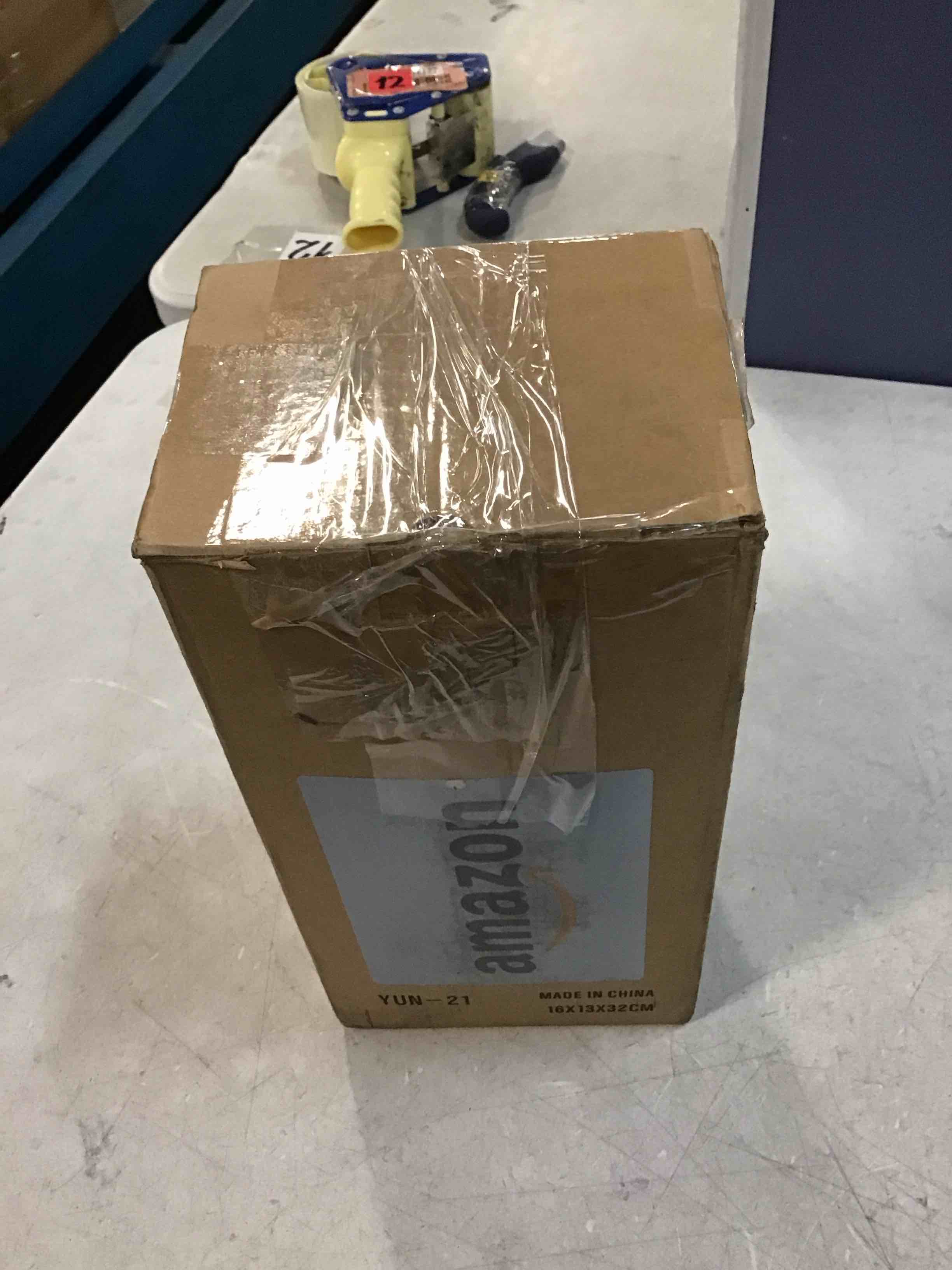 https://s3.amazonaws.com/lotting-images-prod/bidfta/BLU6702662_1722892531992.jpeg