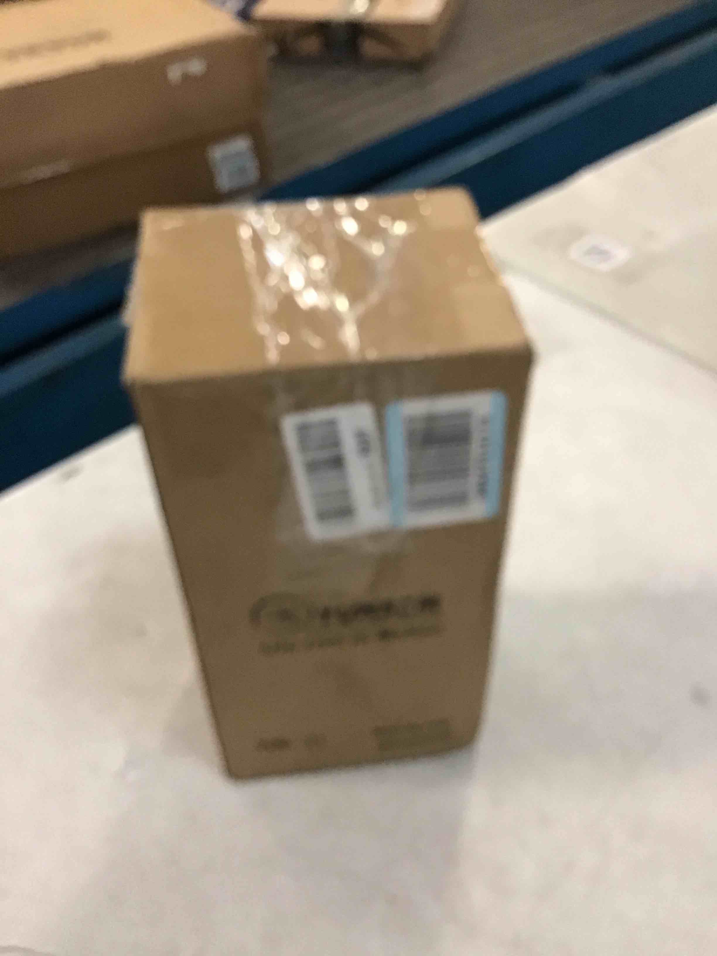 https://s3.amazonaws.com/lotting-images-prod/bidfta/BLU6702662_1722892539810.jpeg