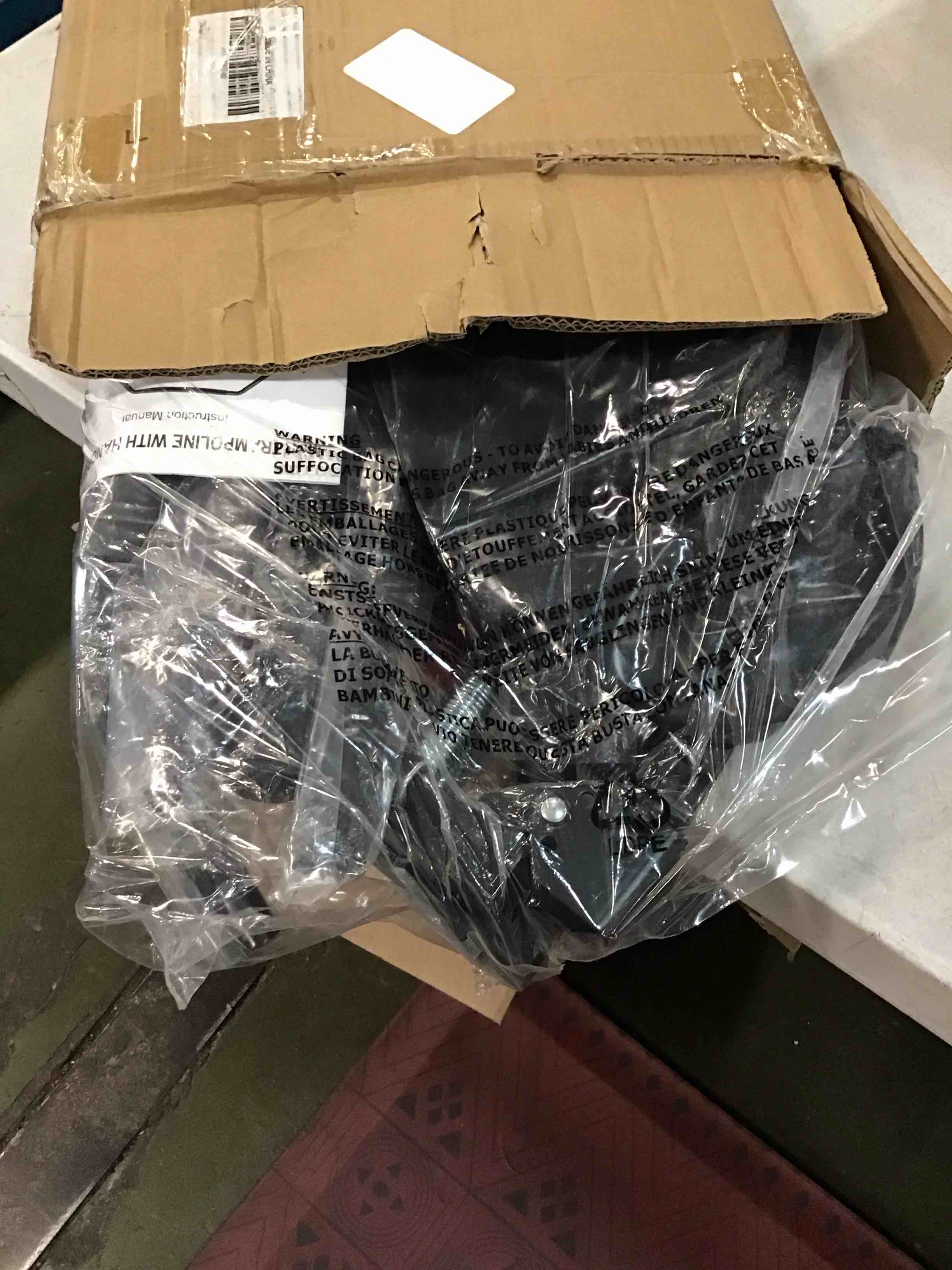 https://s3.amazonaws.com/lotting-images-prod/bidfta/BLU6702699_1722897072751.jpeg
