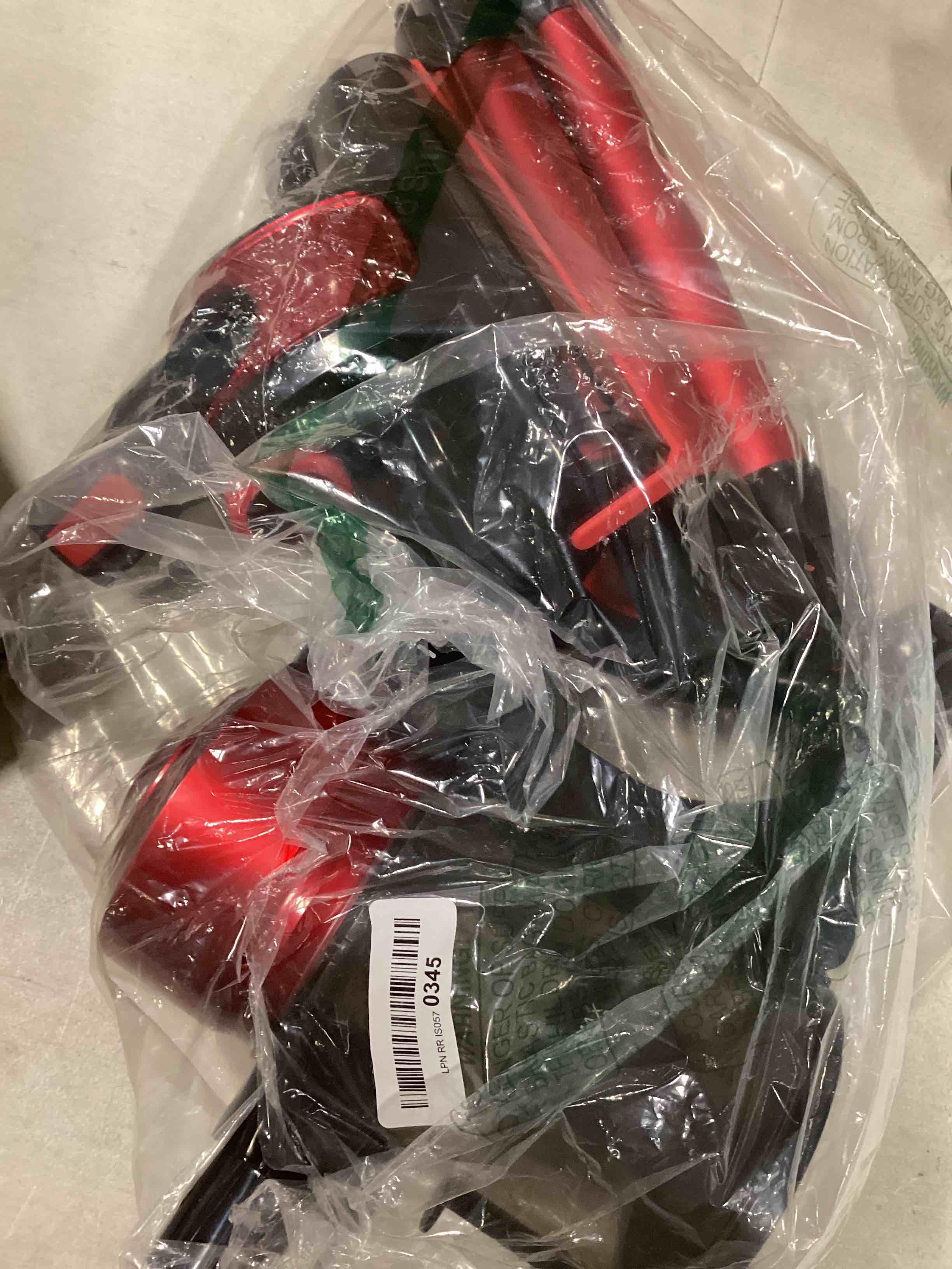 https://s3.amazonaws.com/lotting-images-prod/bidfta/BLU6703970_1719420211217.jpeg
