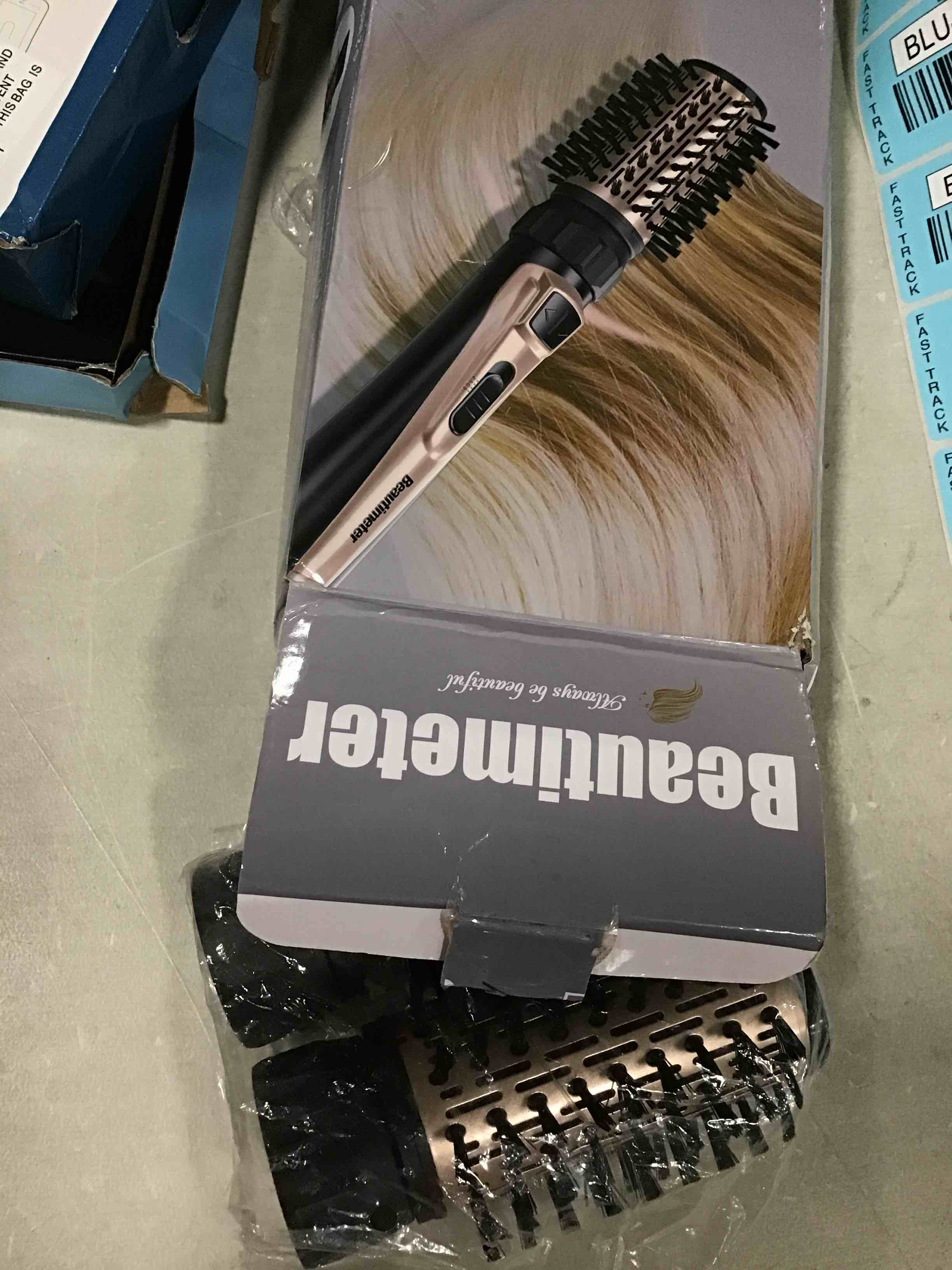 https://s3.amazonaws.com/lotting-images-prod/bidfta/BLU6705259_1720021440324.jpeg